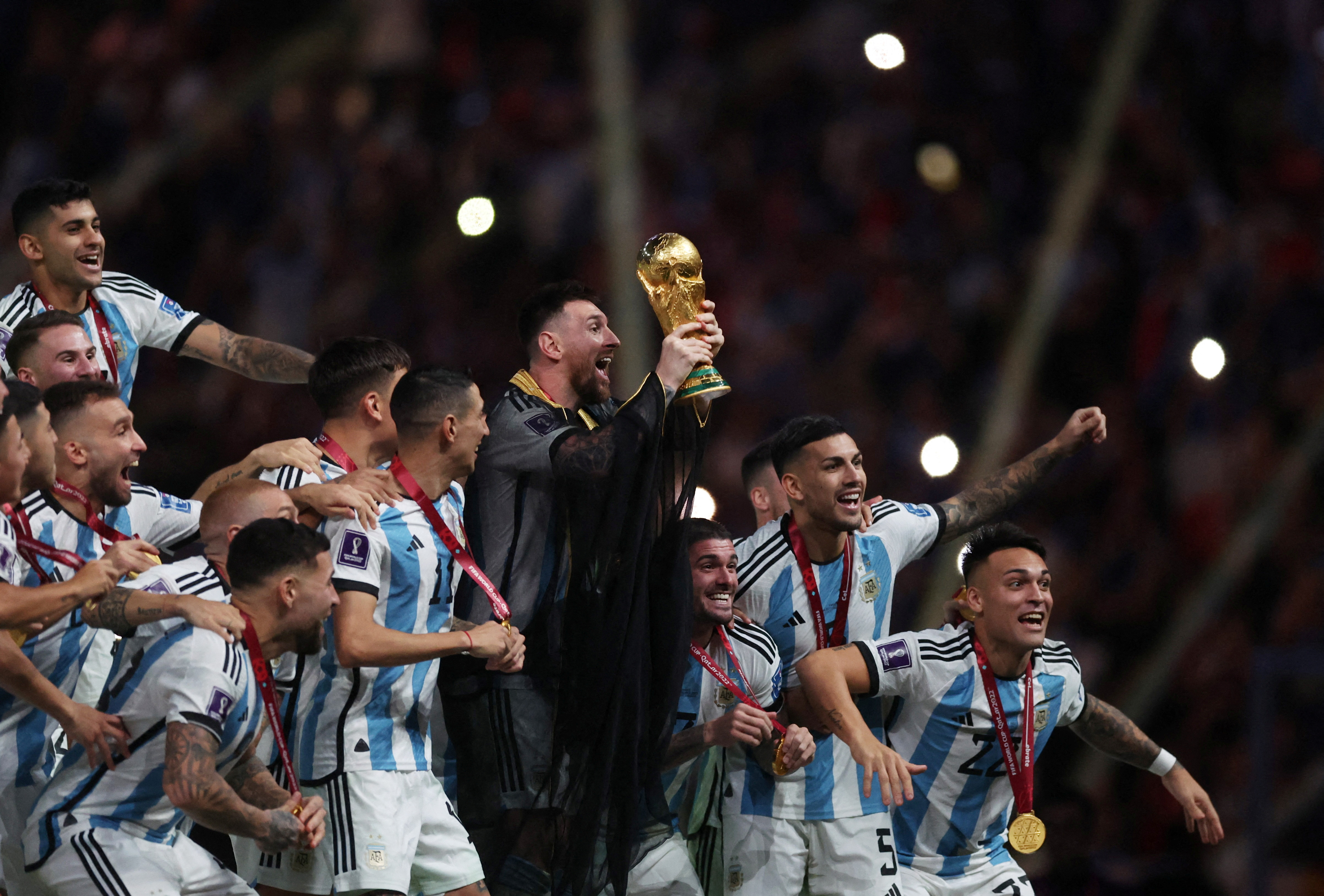 El cuadro albiceleste marcó la victoria en el Mundial de la FIFA por tercera vez en la historia del país sudamericano. (REUTERS/Lee Smith)