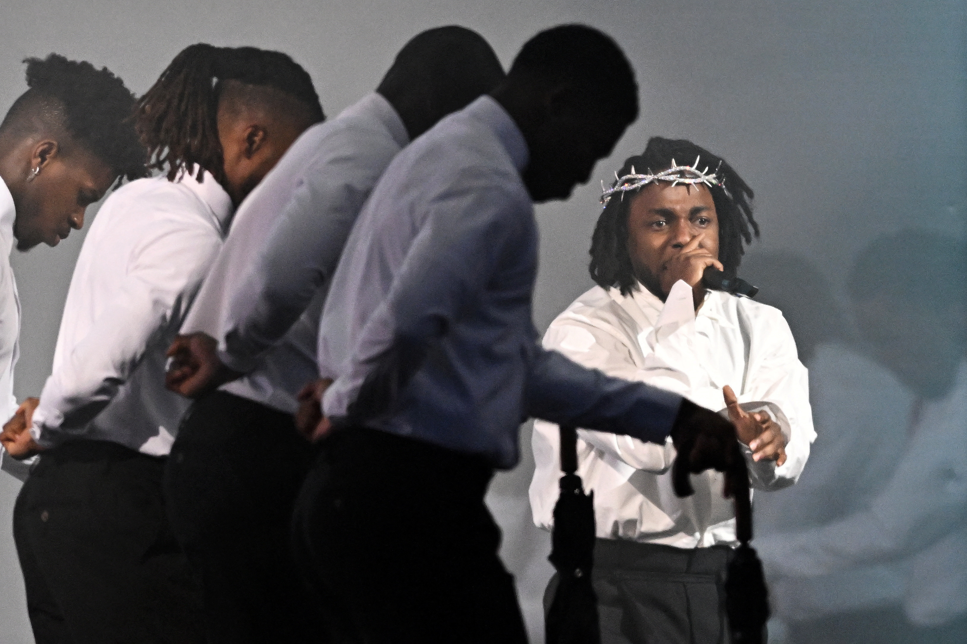 Kendrick Lamar durante su extraordinaria actuación en el escenario Pyramid stage del Festival de Glastonbury Festival, en julio de 2022 (Foto: REUTERS/Dylan Martinez)