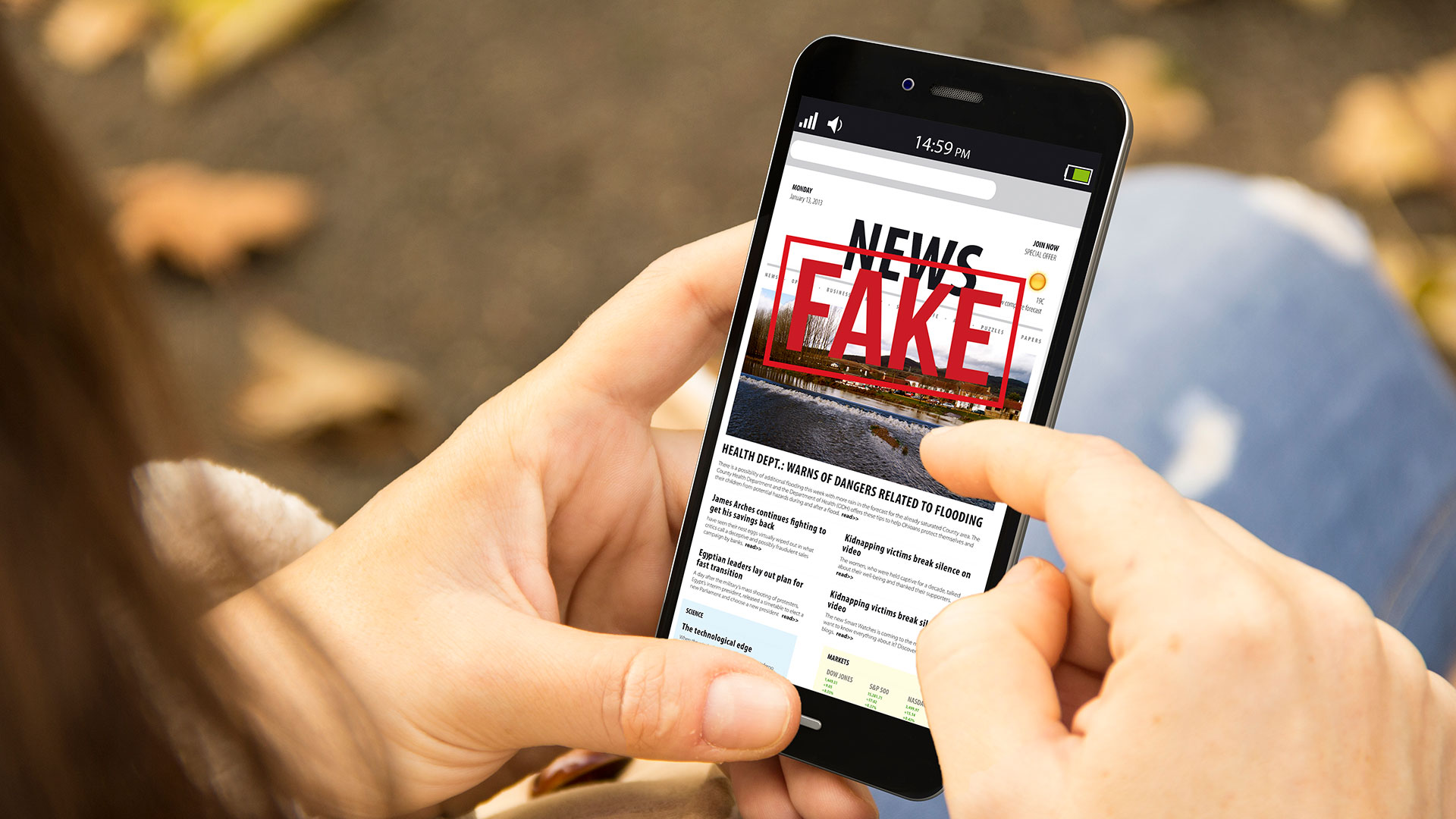 Noticias falsas en redes sociales e internet. (foto: Shutterstock)