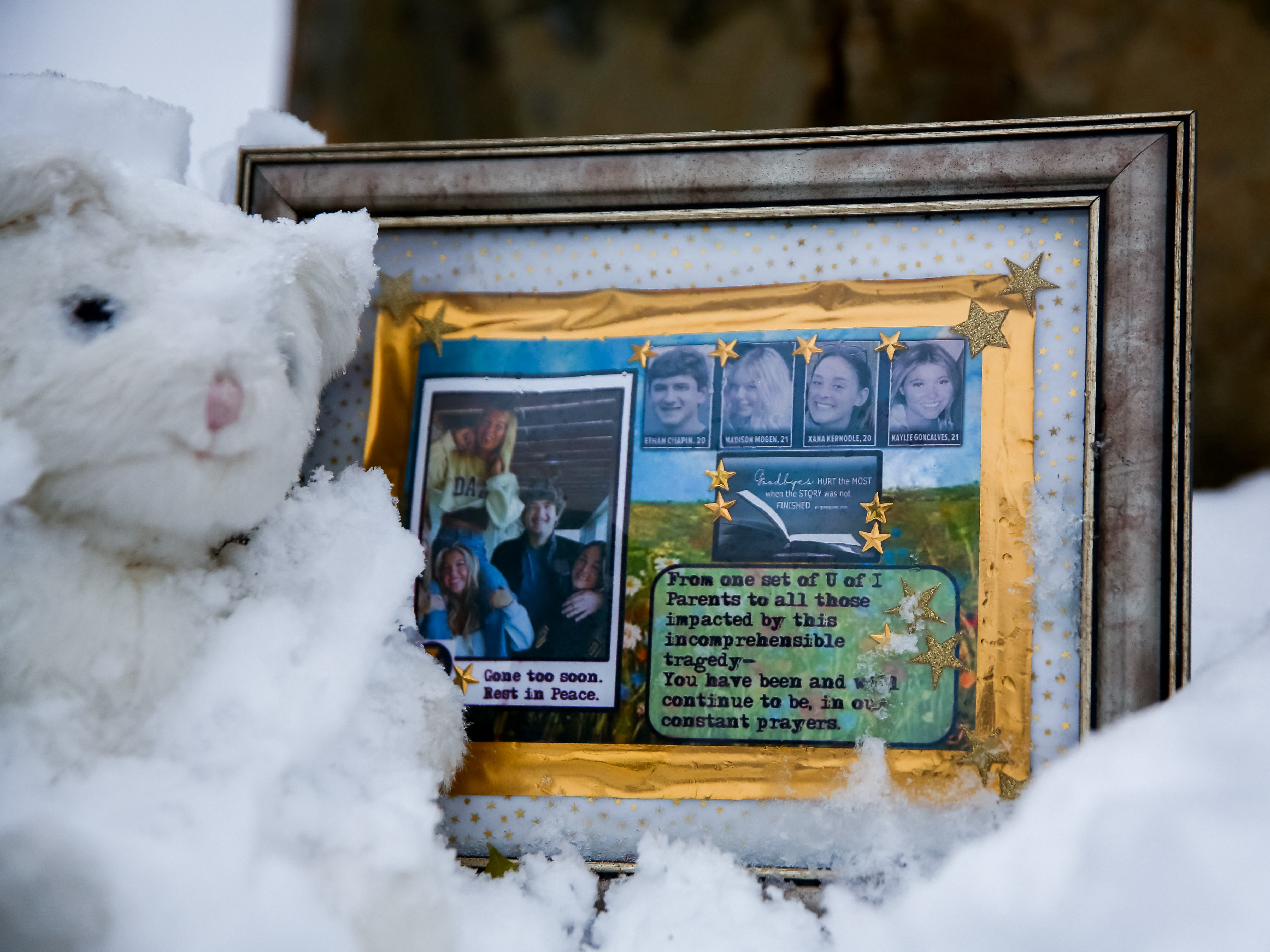 Un pequeño homenaje a los estudiantes en Moscow, Idaho (REUTERS/Lindsey Wasson)