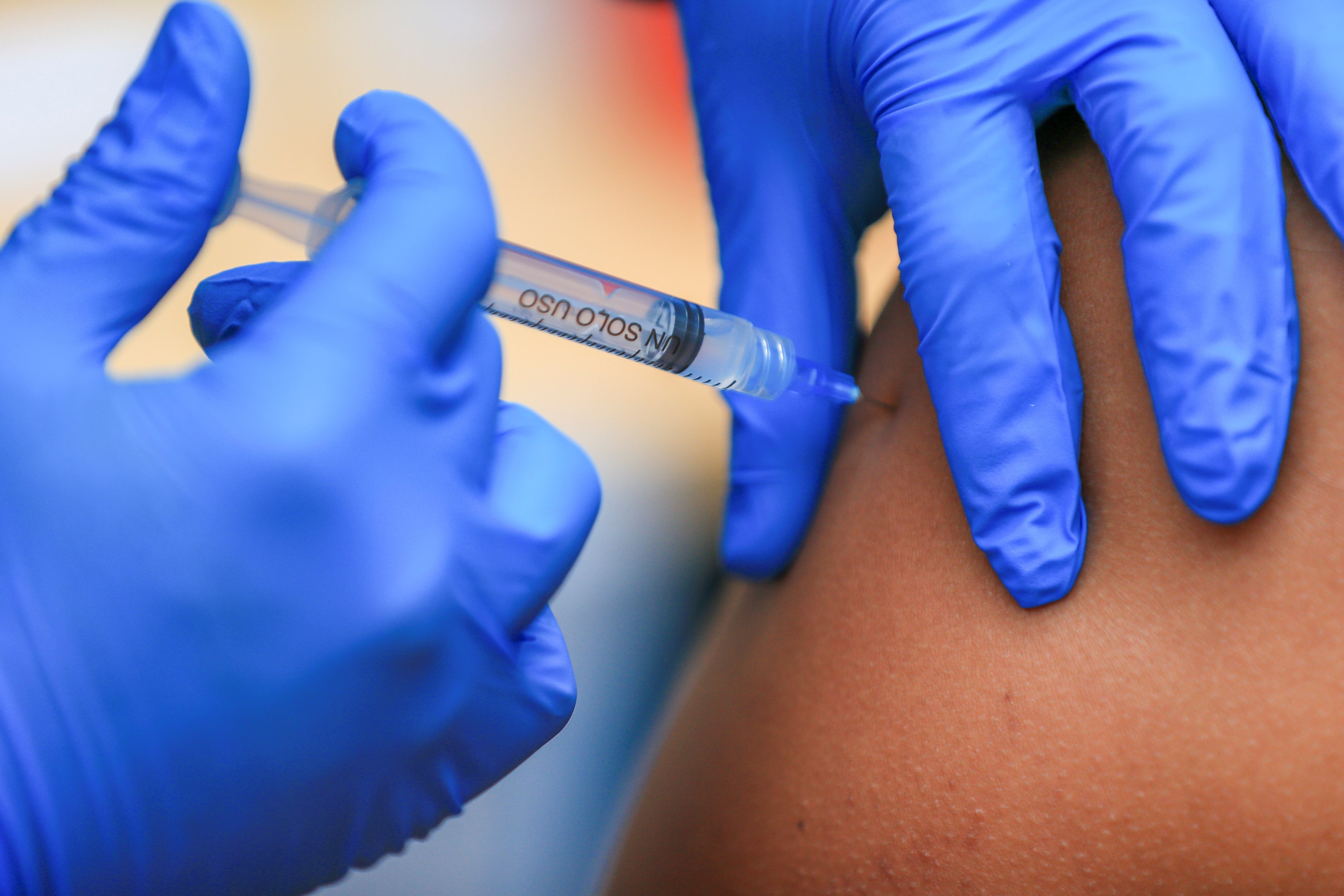 Tercera dosis: ¿Quiénes, cuándo y qué marca de vacuna recibirán para la inmunización?