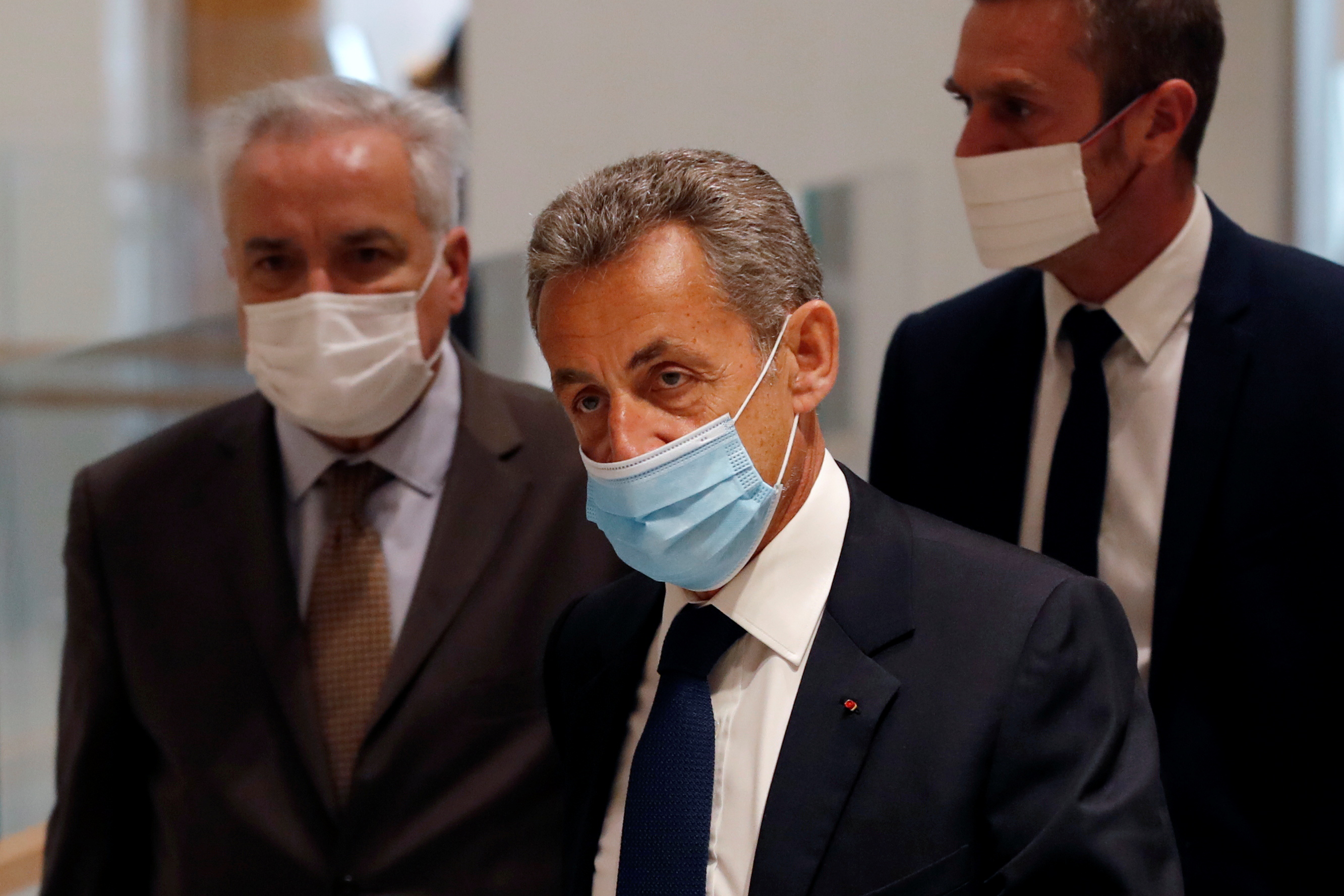 El ex presidente francés Sarkozy en la llegada en la corte este 1 de marzo (REUTERS/Gonzalo Fuentes)