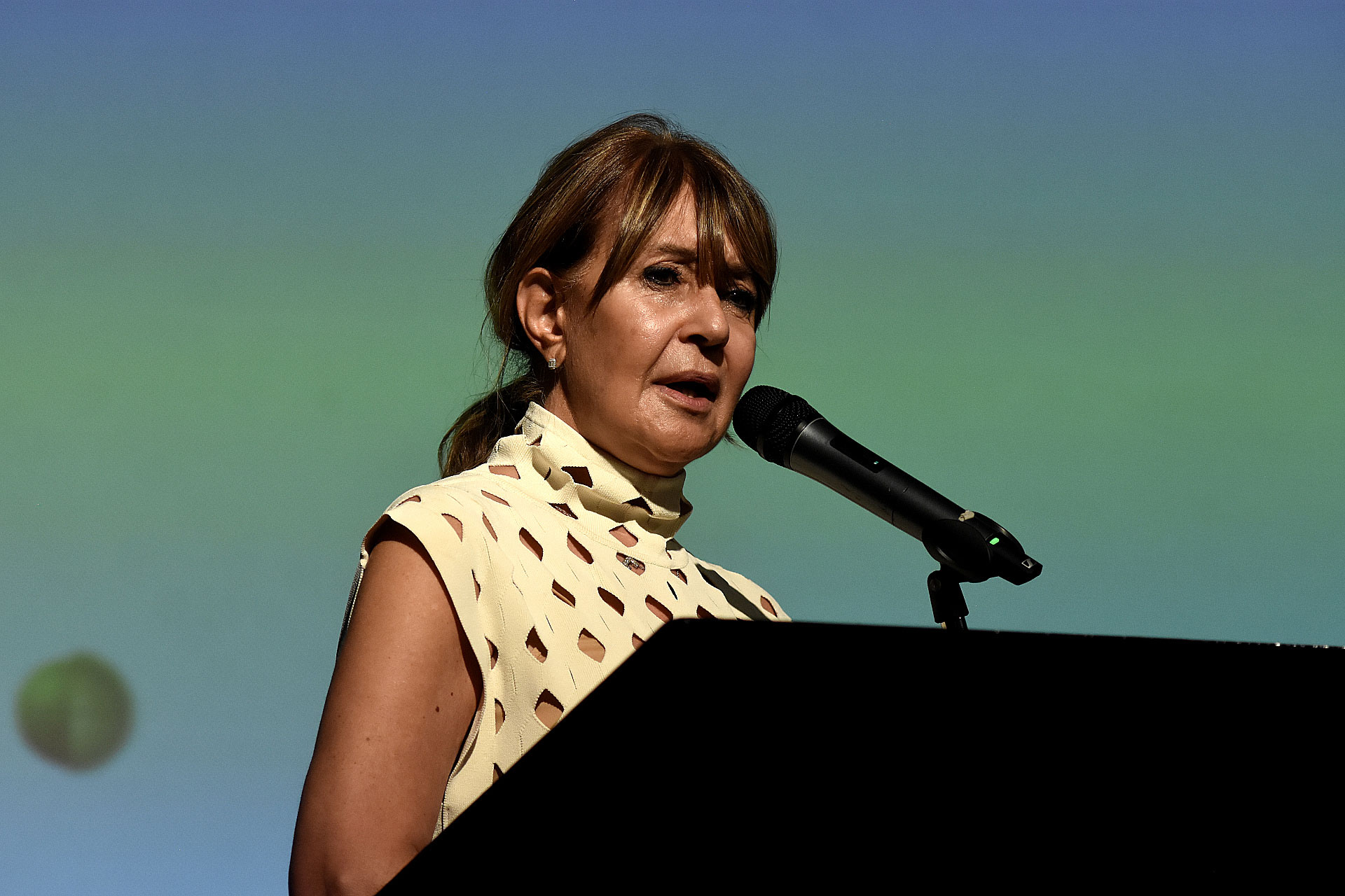 Fabiana Ricagno, presidenta de Pollera Pantalón, durante su presentación en la entrega realizada este 7 de marzo / (Nicolas Stulberg )