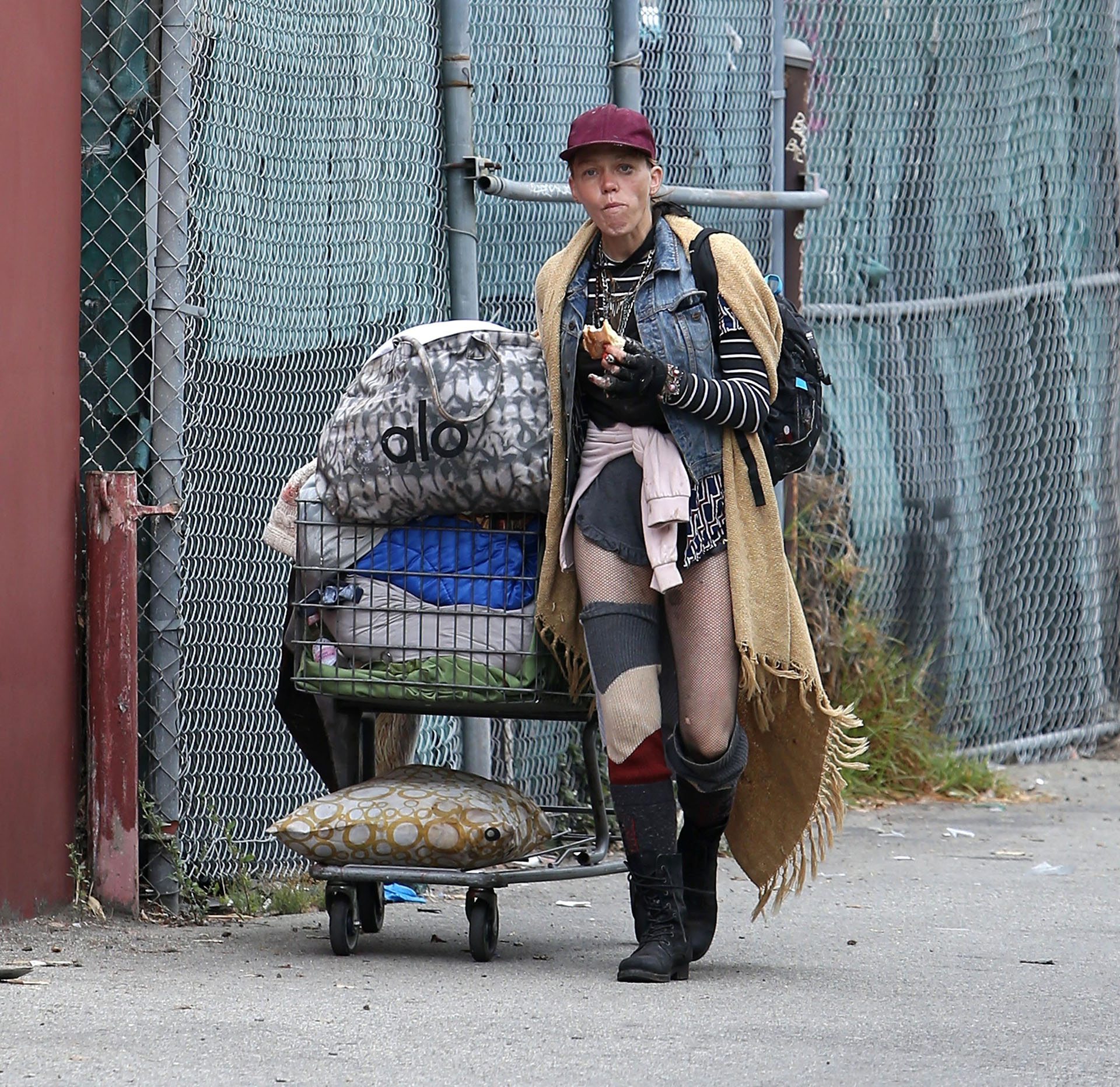 De Trabajar Como Modelo En Hollywood A Vivir En La Calle El Impactante Deterioro De Loni 