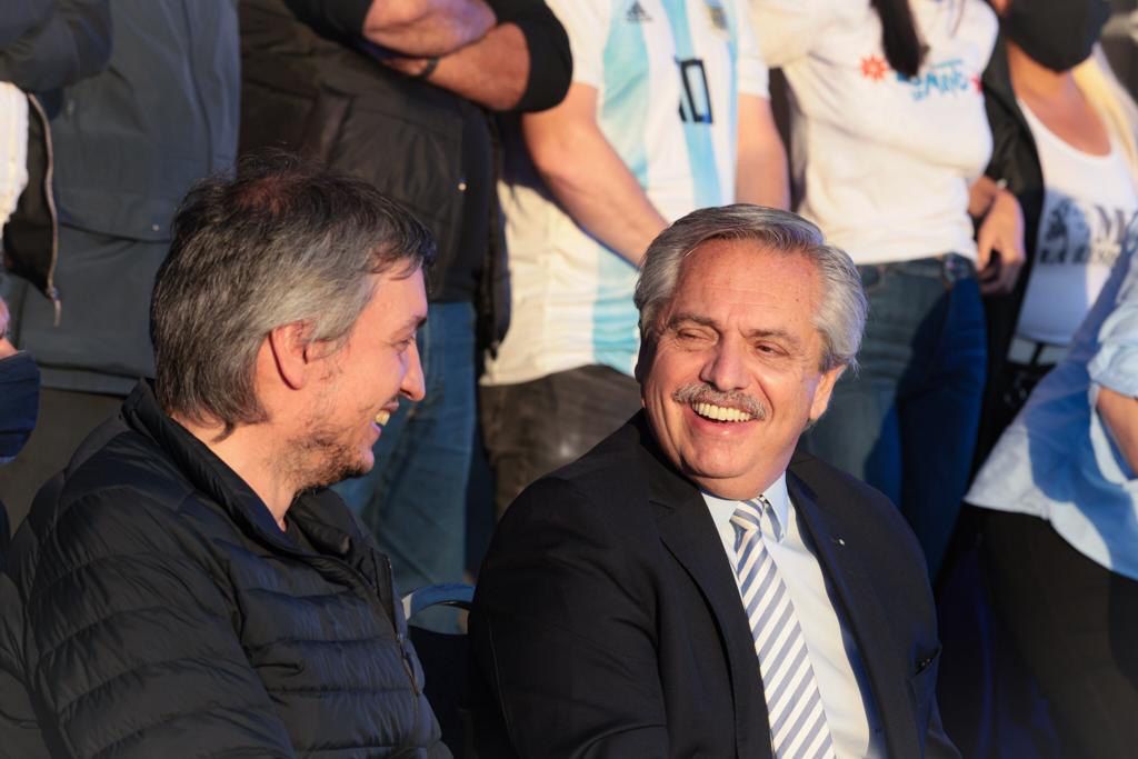 Alberto Fernández y Máximo Kirchner se sentaron uno al lado del otro, y mostraron sintonía fina en los discursos 