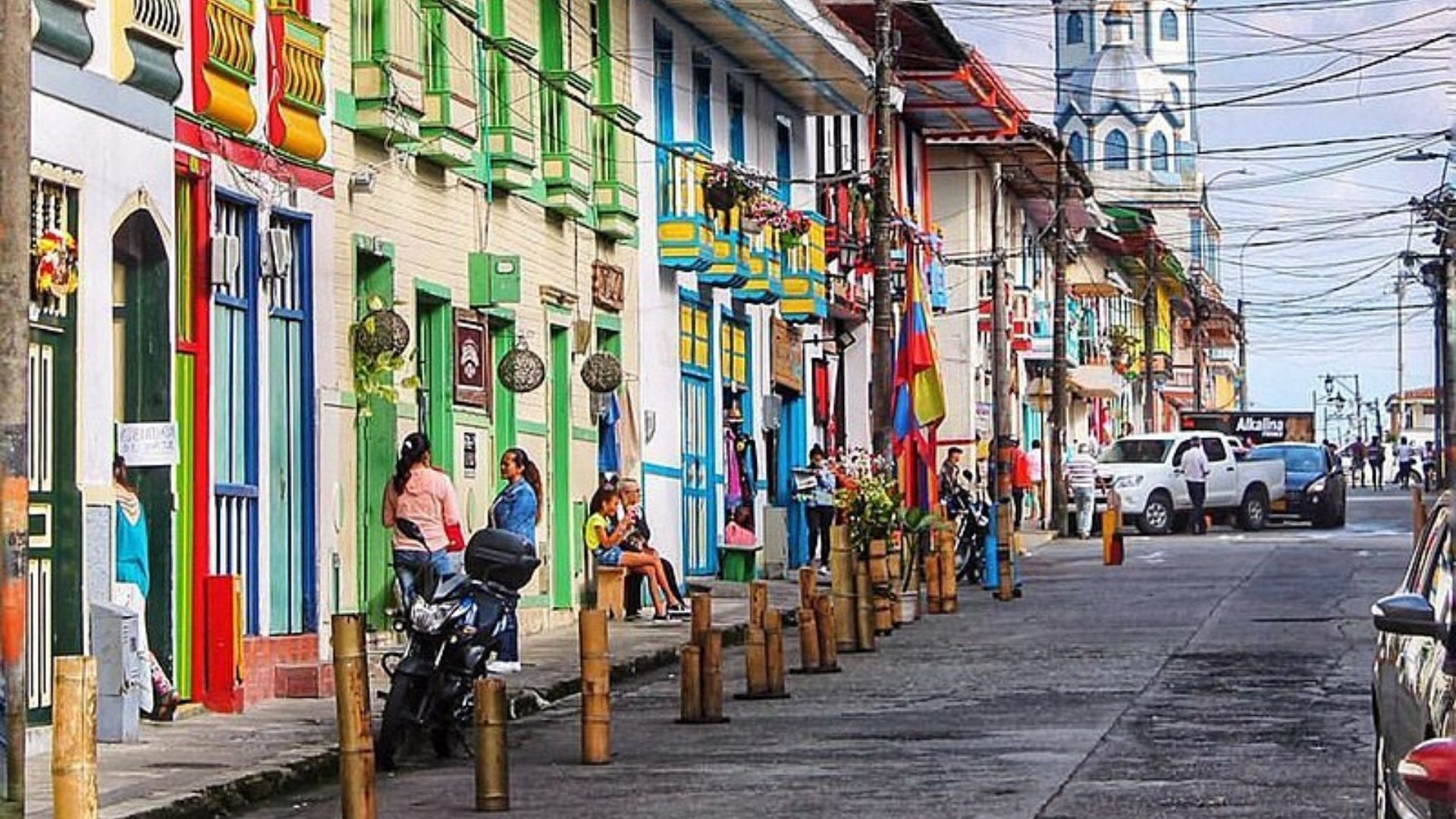 Calles de Filandia, Quindío. Foto: Wikimedia Commons/Hdhdhdybooty