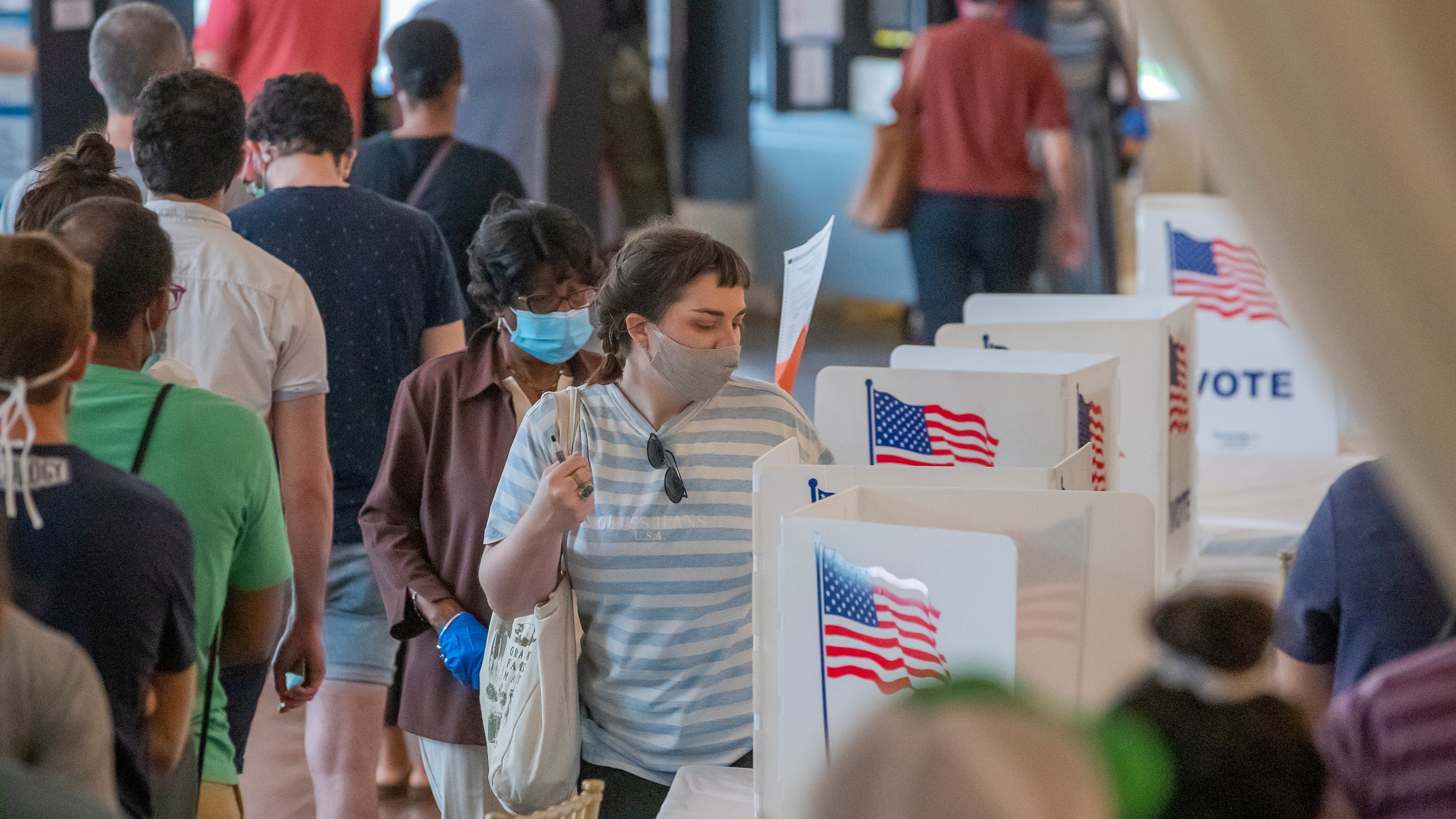 Vista de votantes en Atlanta, Georgia, el pasado mes de junio (EFE/Erik S. Lesser)
