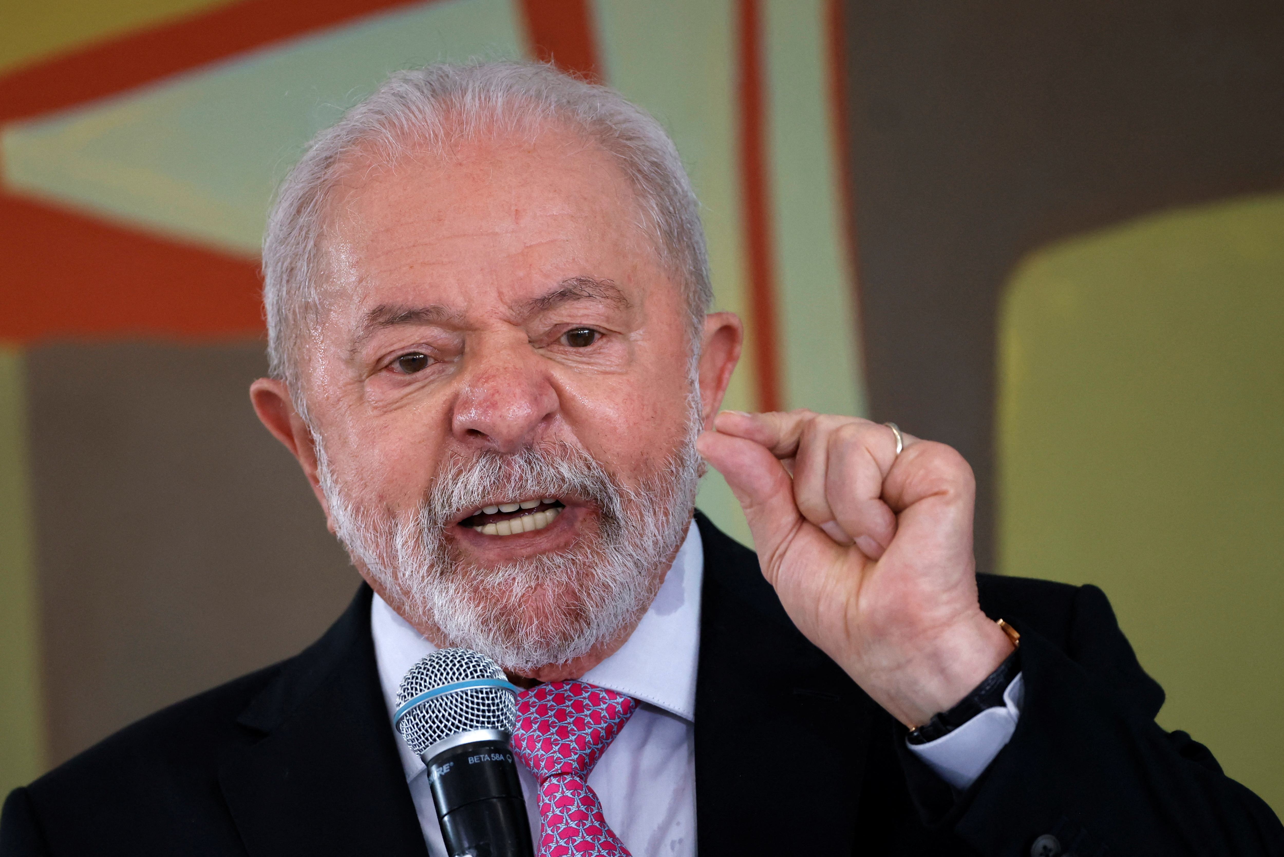 Lula acusó a “muchos” policías y militares de haber sido “conniventes” con la invasión y la destrucción de los edificios gubernamentales (REUTERS)