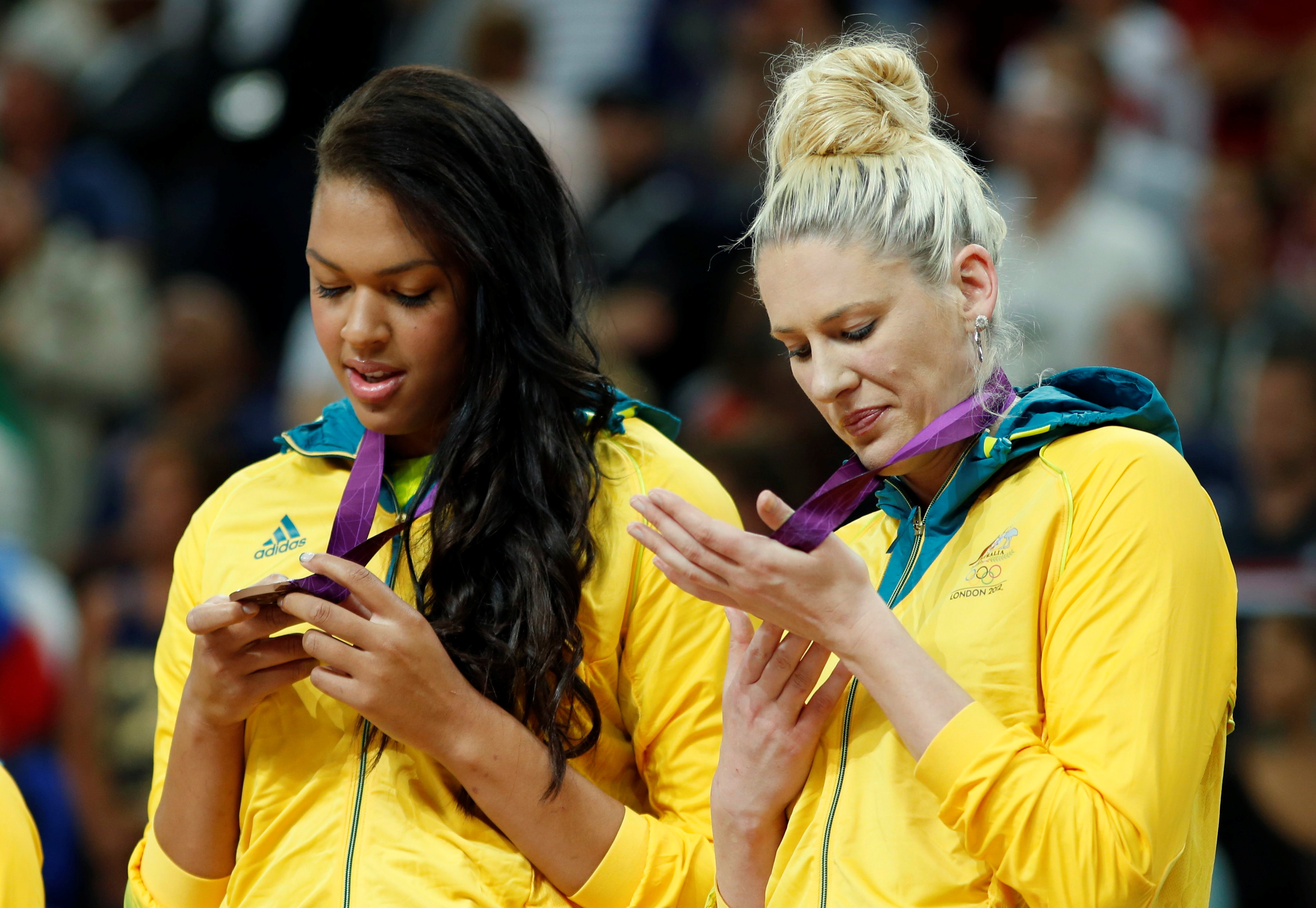 Cambage 'living my best life' with Sparks, not Opals