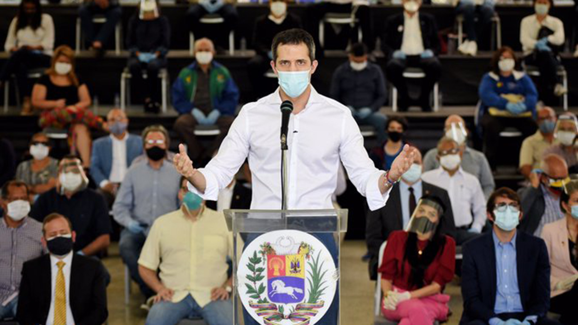 El gobierno interino de Juan Guaidó y gran parte de la oposición no participarán de las elecciones convocadas por Maduro por considerarlas "fraudulentas" (@jguaido)