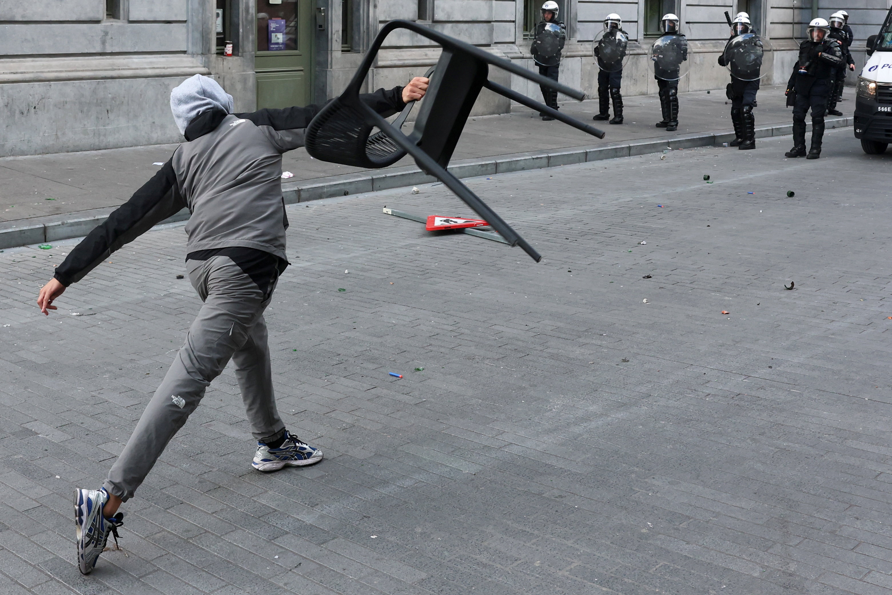 Ola de protestas en Europa: casi 200 personas fueron detenidas en Bélgica tras los enfrentamientos con la policía