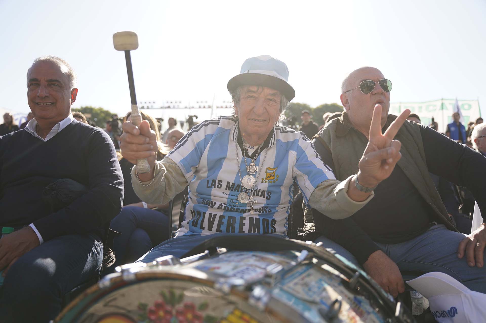 En el acto estuvo presente el inefable Tula, el ejecutor del bombo más célebre del peronismo