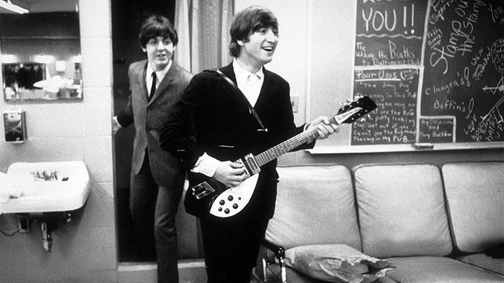 "Please Please Me" es la primera muestra del talento de Lennon y McCartney (Gunther / MPTV / REUTERS)