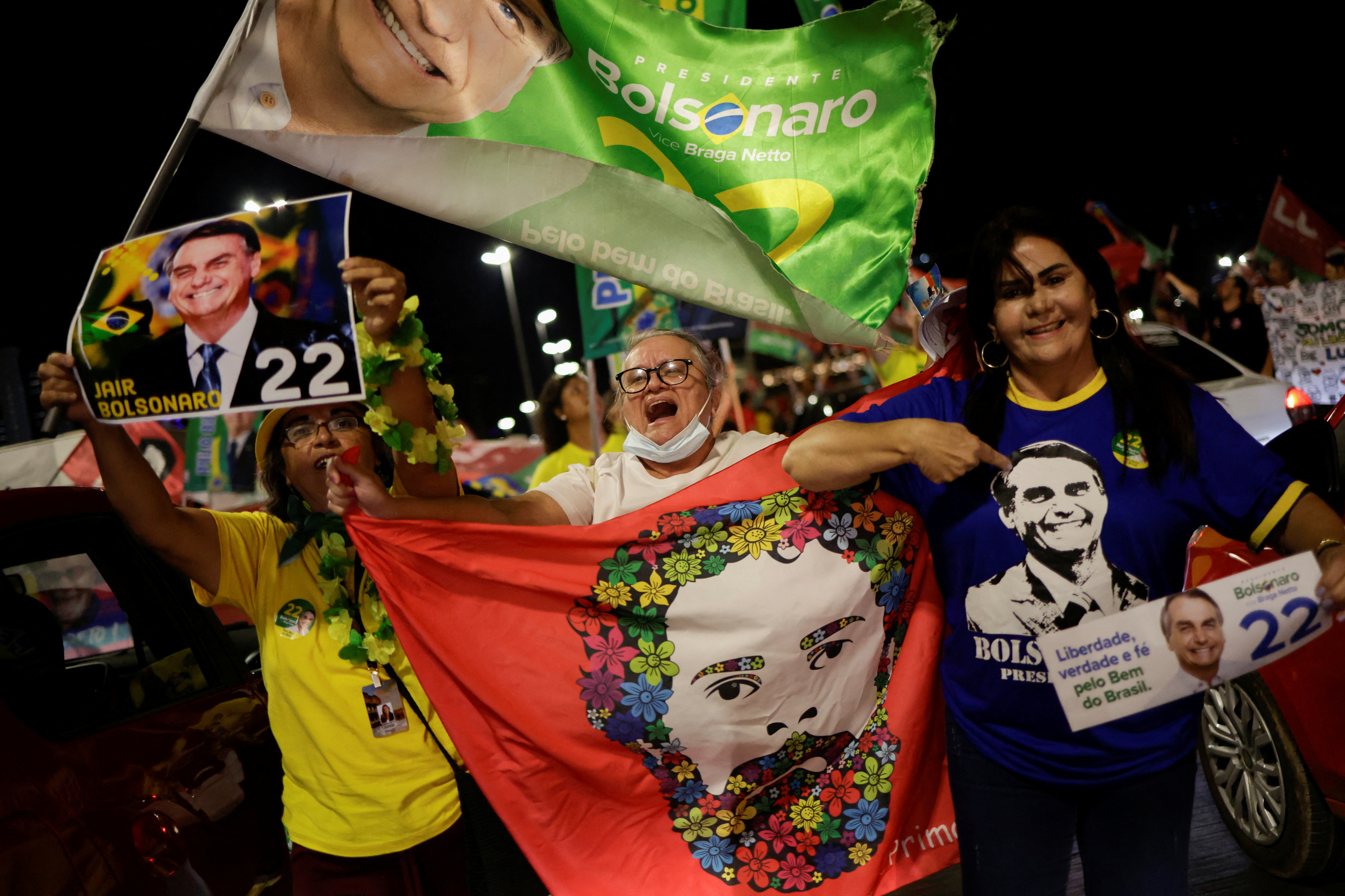 La carrera de Lula y Bolsonaro por el voto femenino