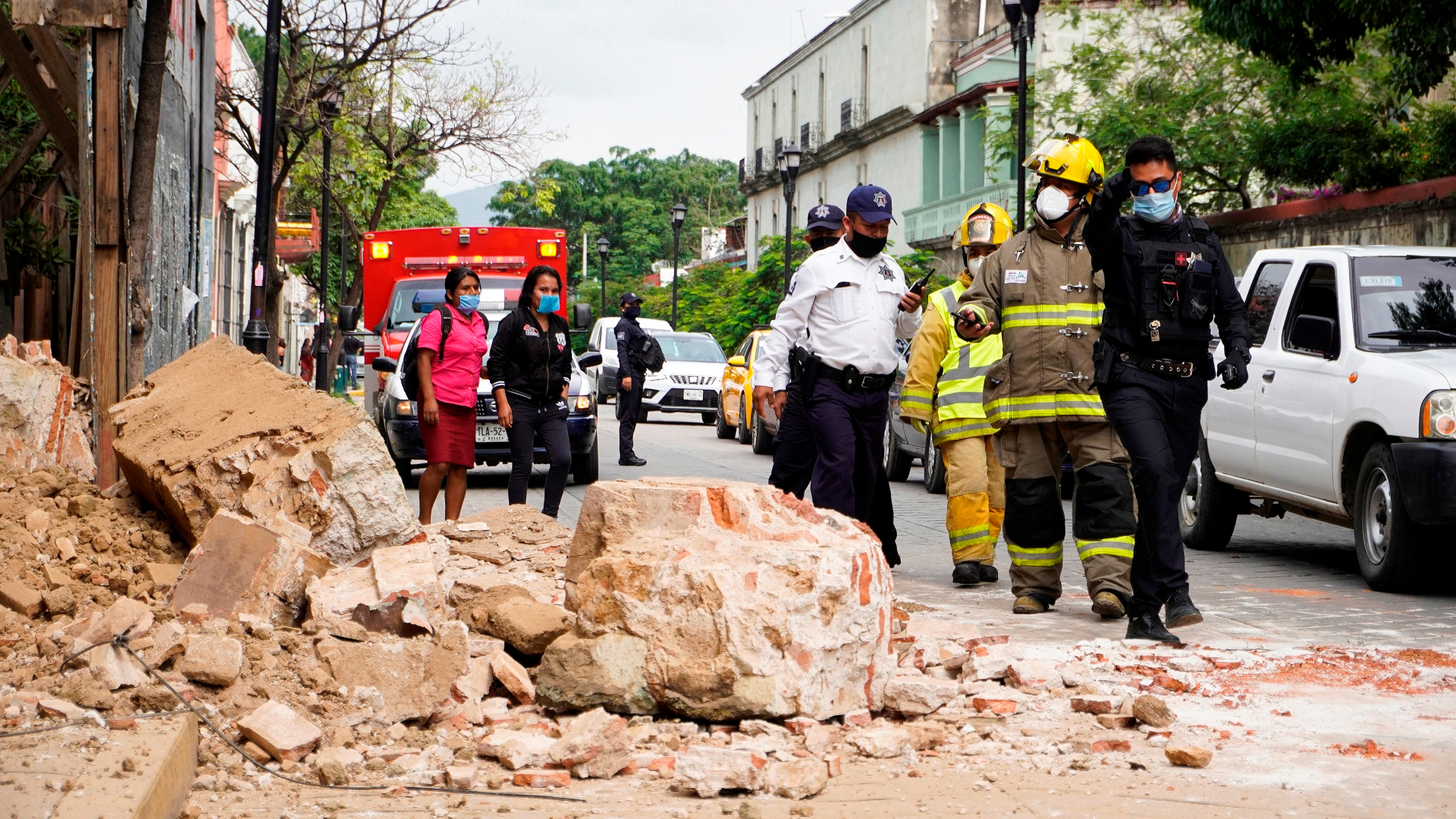 Se han registrado más de 2,000 inmuebles afectados en Oaxaca, algunos con daños parciales y, otros más, con pérdida total (Foto: EFE)