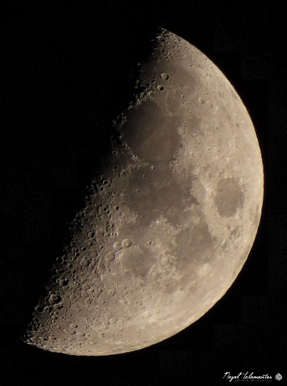 El fotógrafo mexicano también capturó una imagen de la Luna en cuarto creciente (Foto: Twitter Nayel Talamantes Amador @TalamantesNayel)