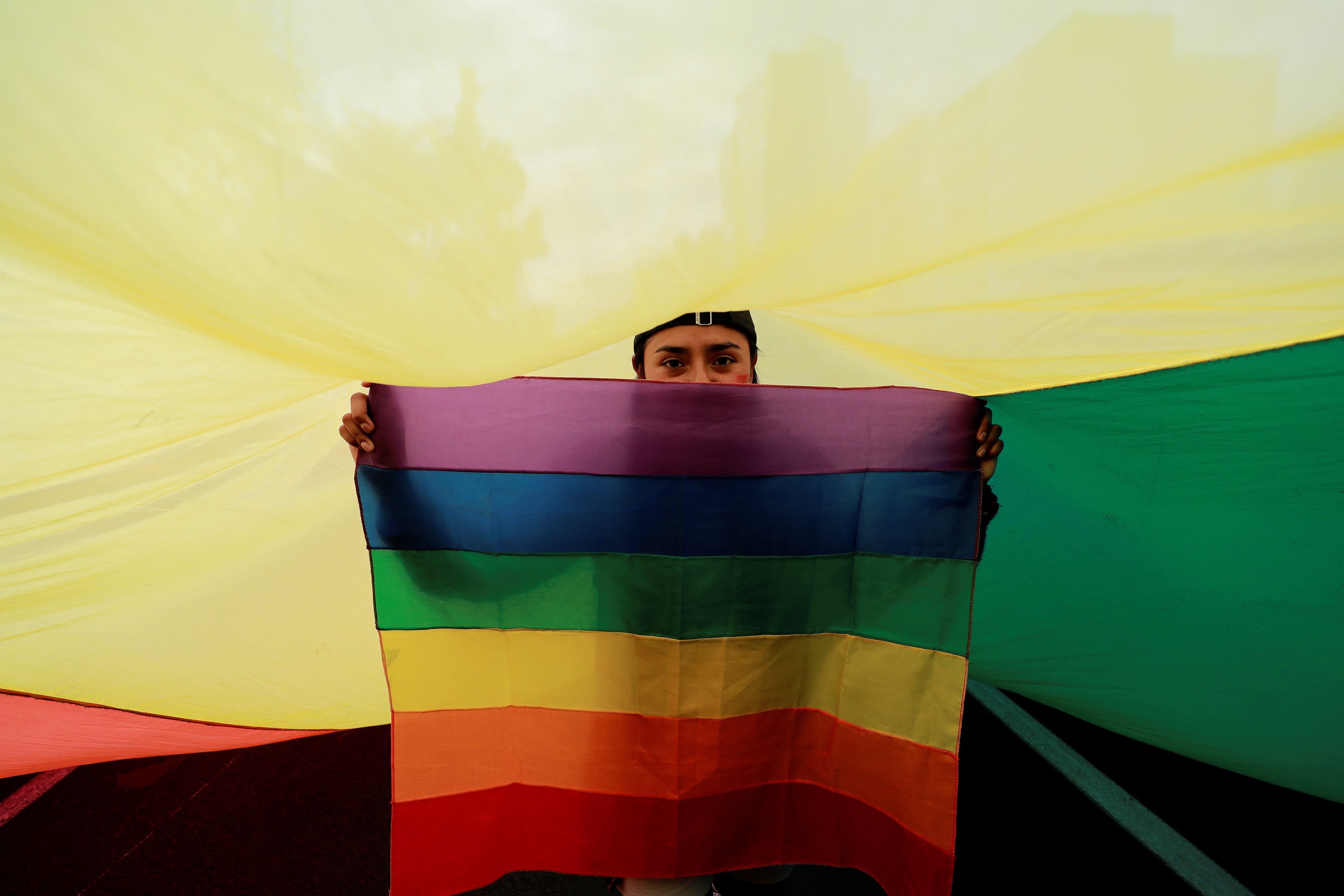 Conforme a las estad&#237;sticas de la Asociaci&#243;n Silueta X, en Ecuador se registraron 16 asesinatos violentos de miembros del colectivo LGBT en 2019 , de los que 4 eran homosexuales y 12 mujeres trans. EFE/Jos&#233; J&#225;come/Archivo
