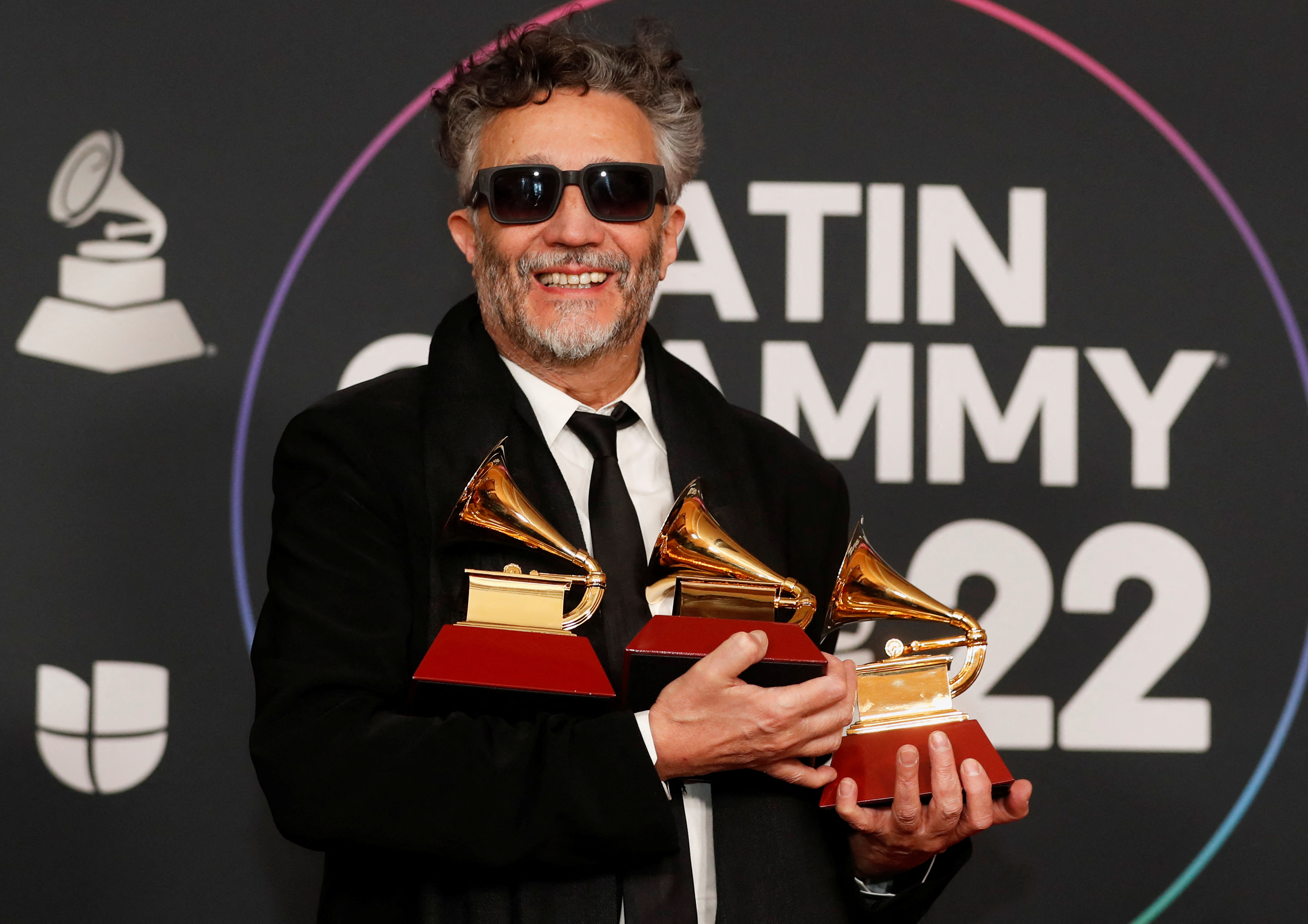 Fito Páez y sus tres Grammys: álbum de pop/rock, canción de rock y canción de pop/rock, esta en colaboración con el colombiano Carlos Vives (REUTERS/Steve Marcus)