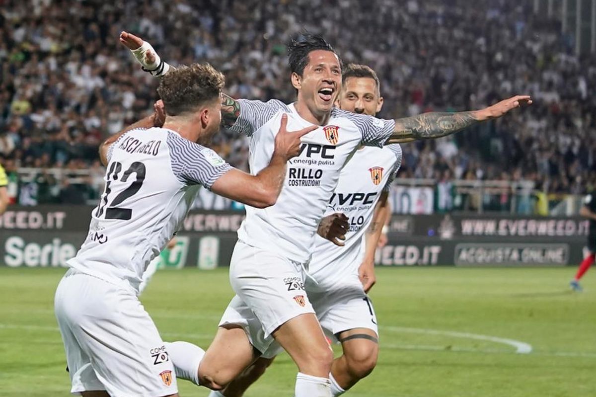 Gianluca Lapadula tras su gol con Benevento: “Estoy acostumbrado a los sacrificios”