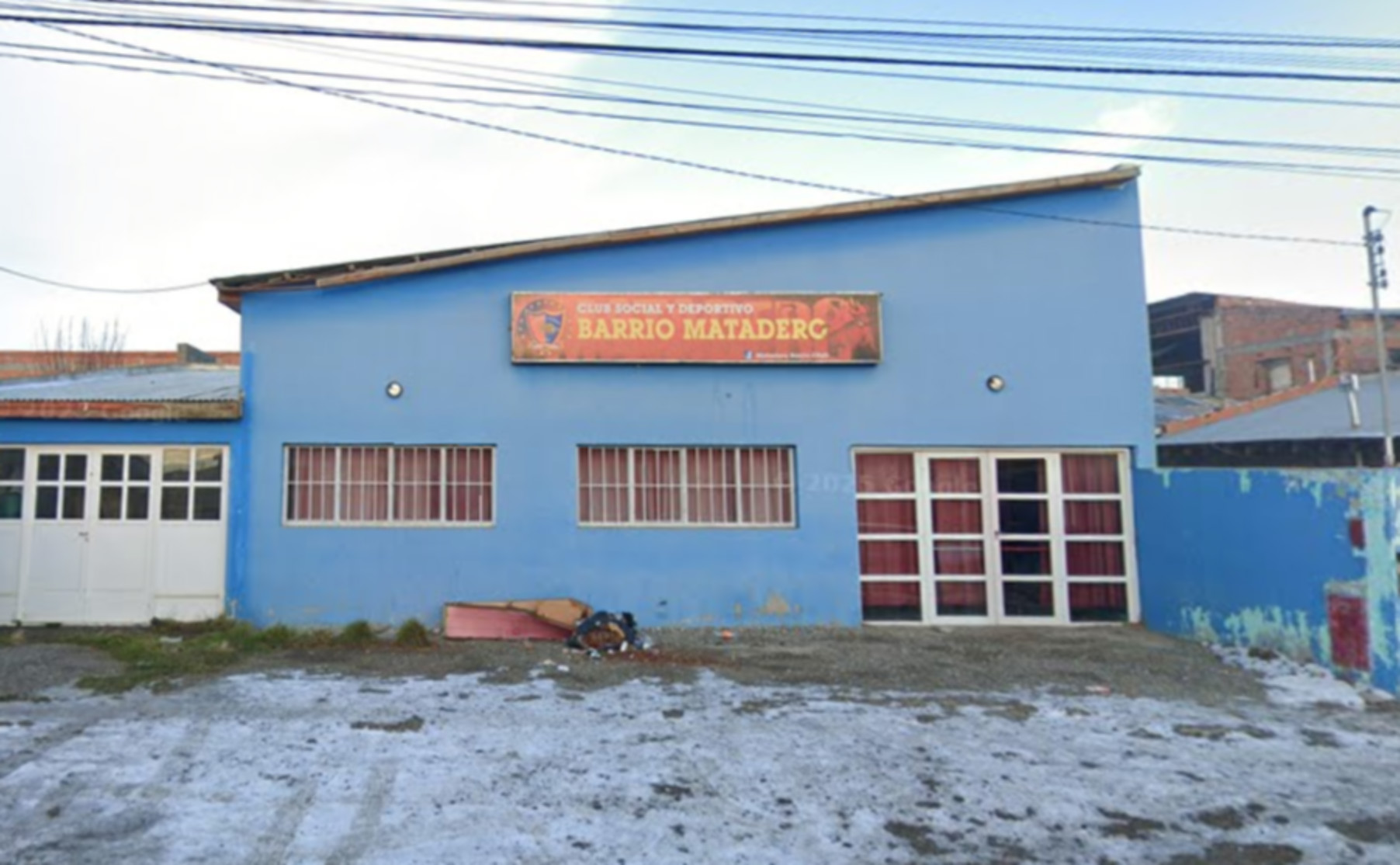 Robaron en un club barrial de R&iacute;o Gallegos y se llevaron dispositivos clave para realizar sus actividades 
