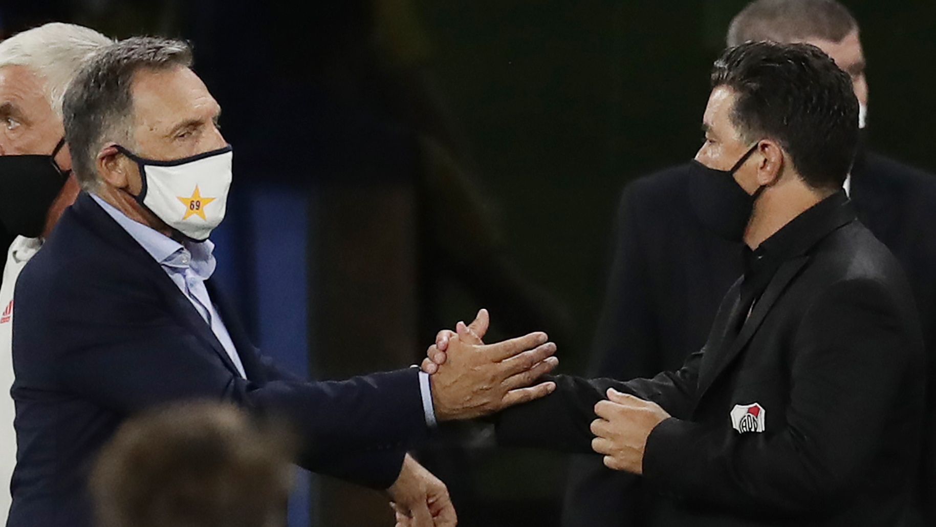 Russo y Gallardo, mano a mano otra vez en la Bombonera el próximo domingo (REUTERS/Alejandro Pagni)