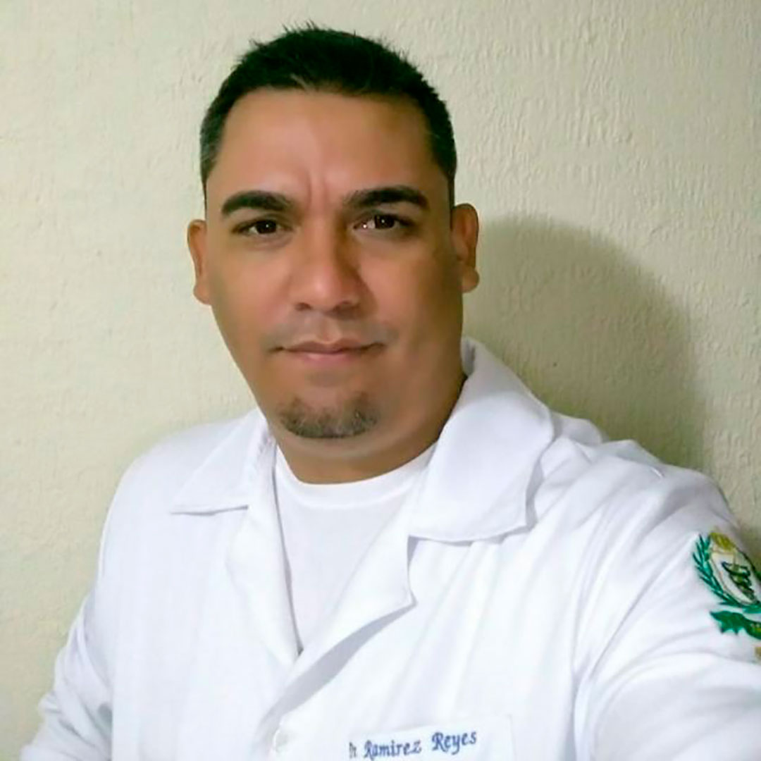El médico Ramírez Reyes denunció la corrupción de las misiones cubanas y hoy vive en Brasil 