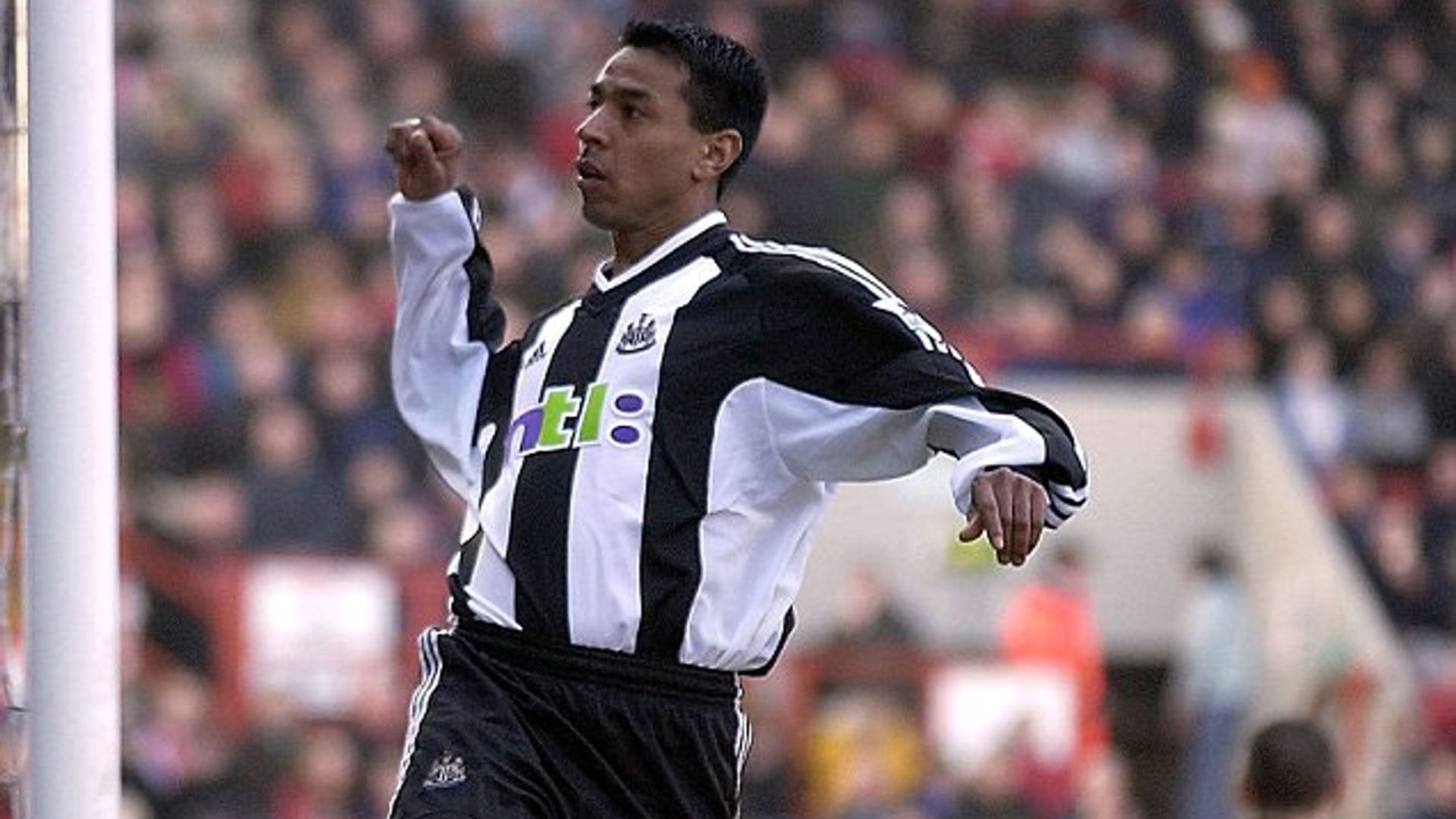La Premier League destacó a Nolberto Solano y un registro histórico: “Fue  impactante para Newcastle” - Infobae