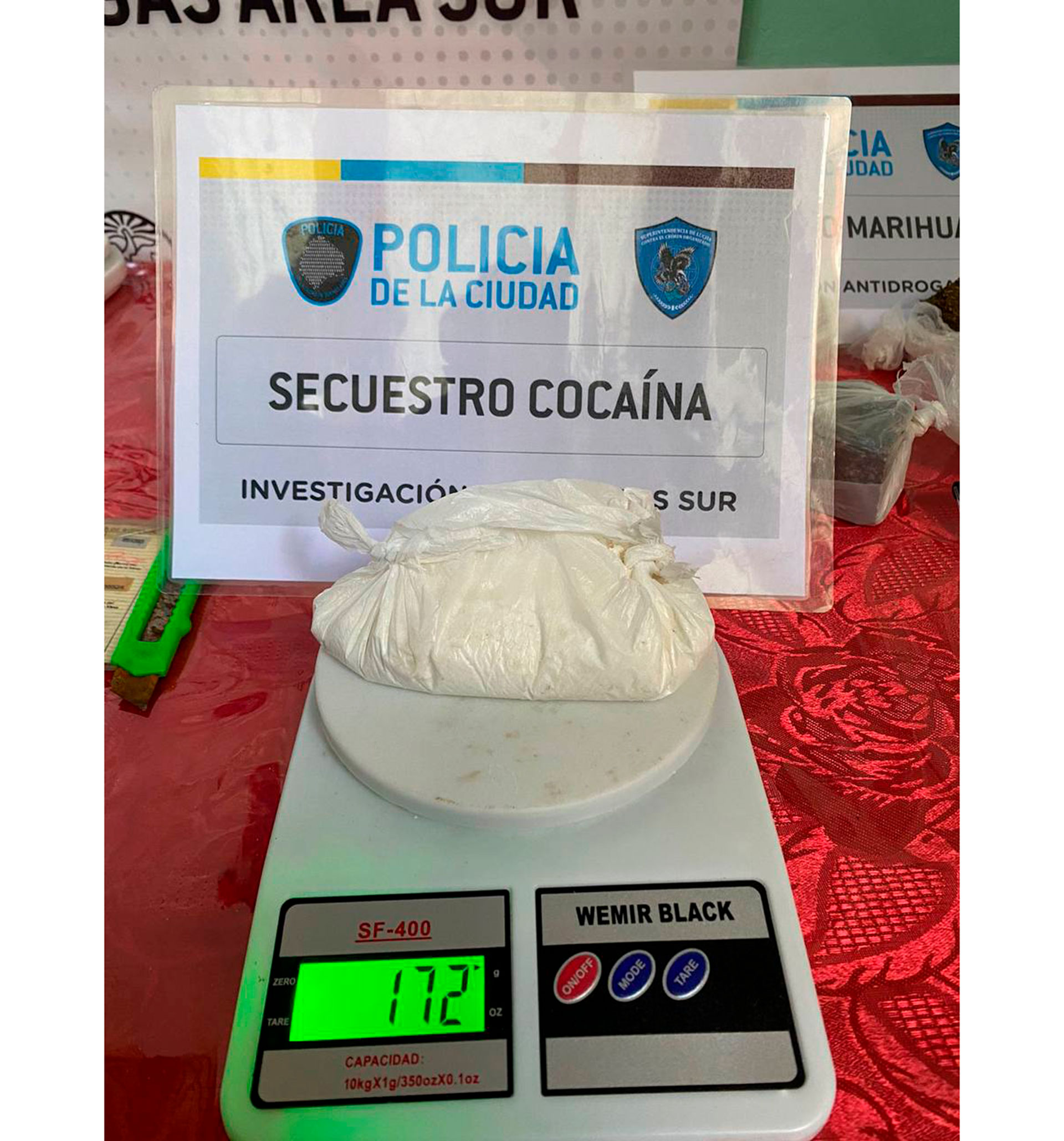 En el departamento que usaban para preparar la droga se encontró una gran cantidad de cocaína