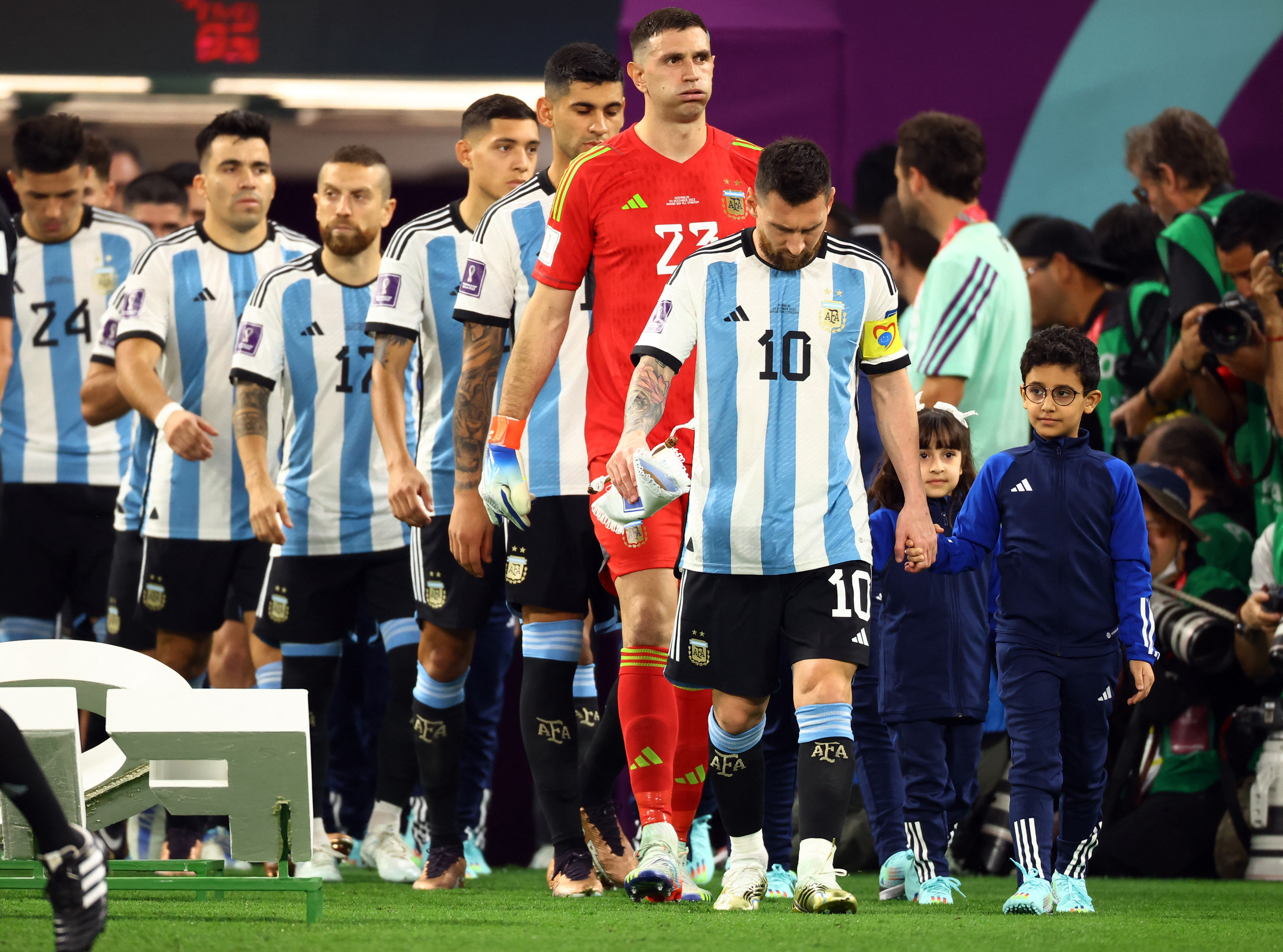 Con Lionel Messi al frente, la salida al campo de la selección argentina