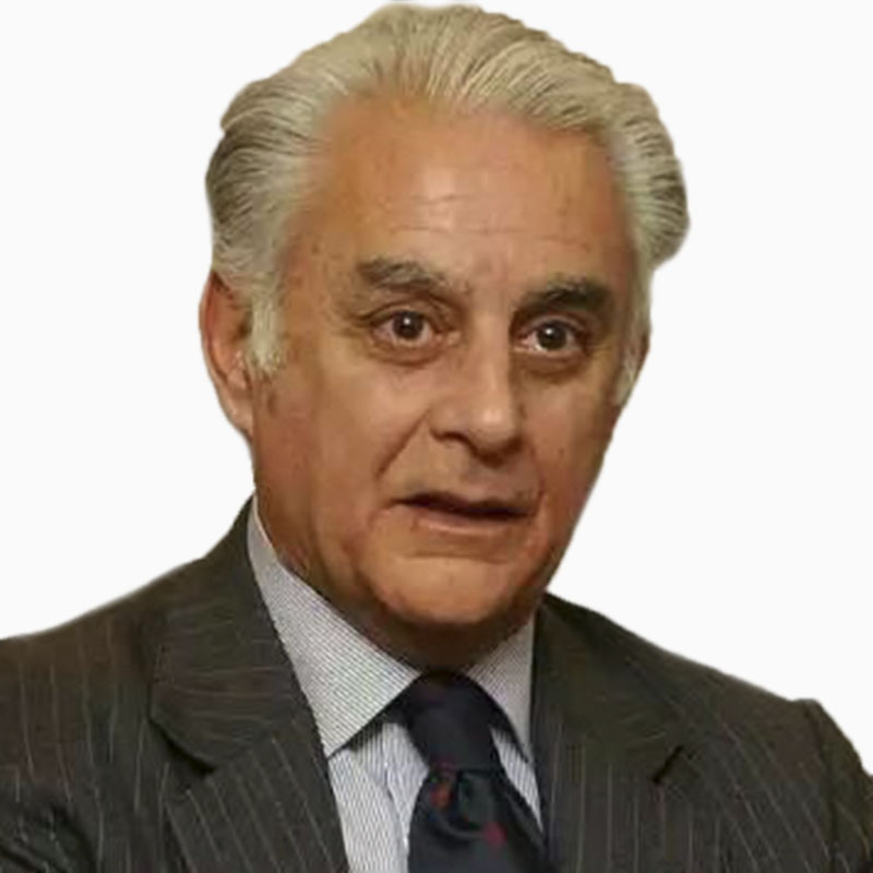 President Donald Trump gestures as he returns from a weekend at his golf club in Bedminster, New Jersey, to the White House, Washington, DC, U.S., July 26, 2020.            REUTERS/Mike Theiler