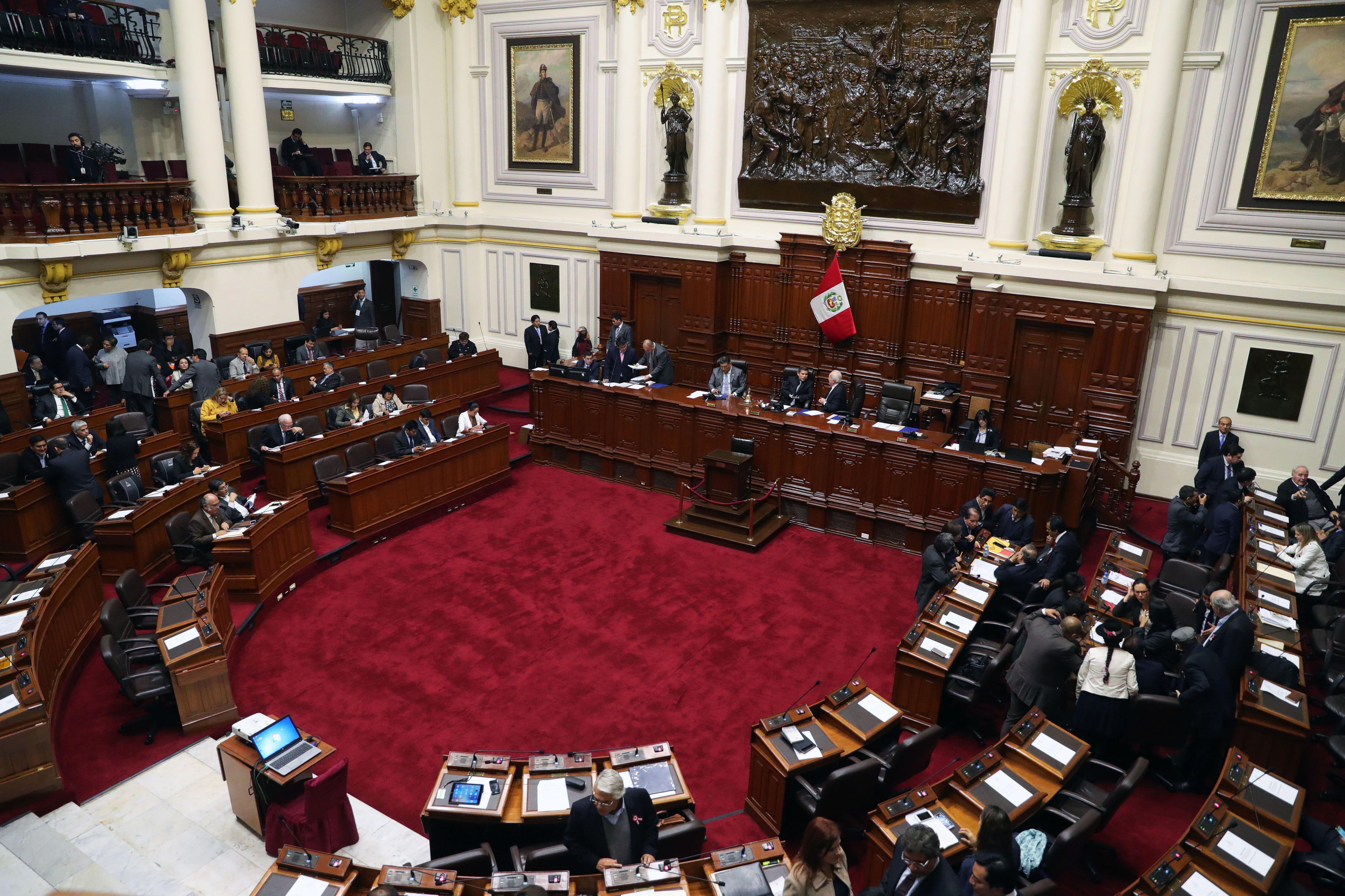Vista general de un debate en el Congreso peruano en Lima (Perú), en una fotografía de archivo. EFE/Ernesto Arias
