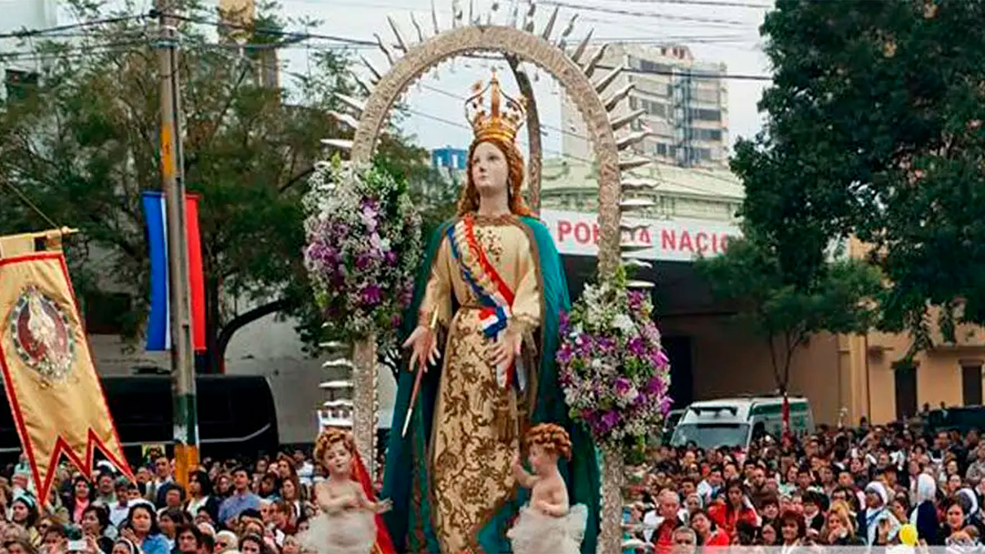 La celebración de la Asunción de la Virgen María en Asunción del Paraguay, ciudad fundada el 15 de agosto de 1537, que lleva ese nombre en honor de ese dogma