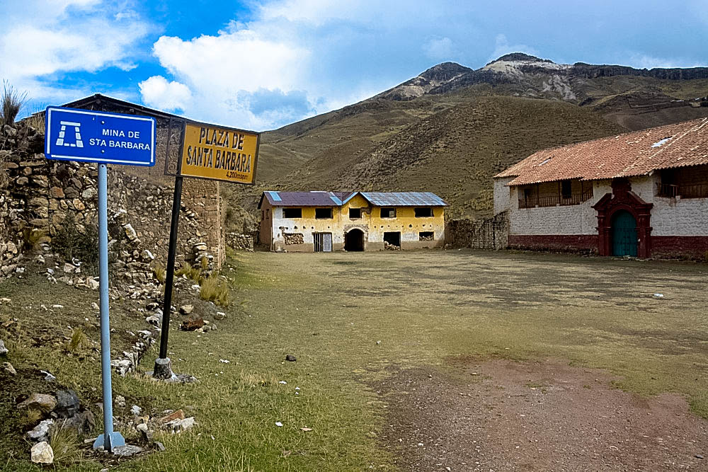 La historia del pueblo fantasma que dejó la 'mina de la muerte' y es uno de los lugares menos visitados del Perú - Infobae