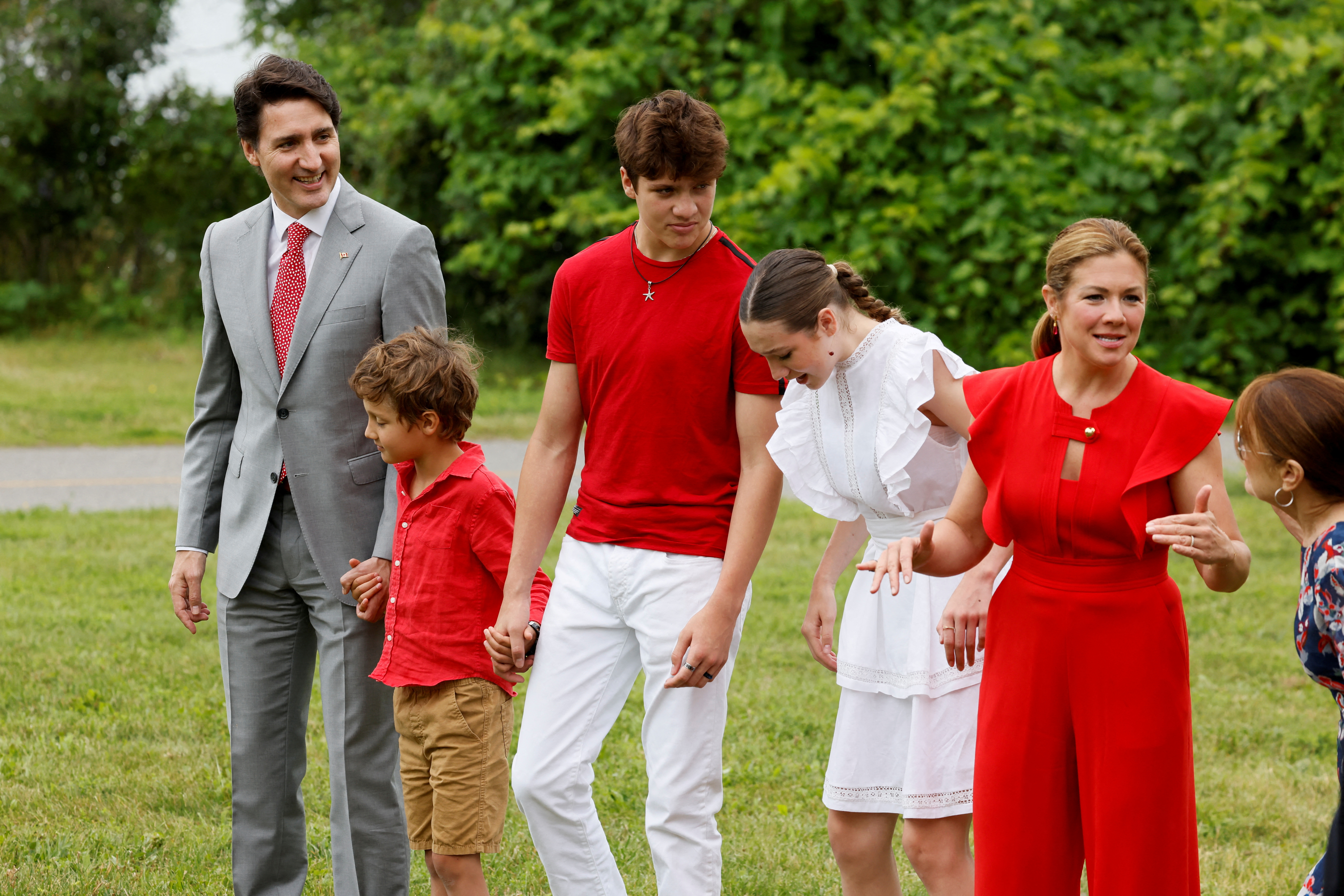 Justin Trudeau volvió a generar polémica en Canadá por sus costosas  vacaciones en familia - Infobae