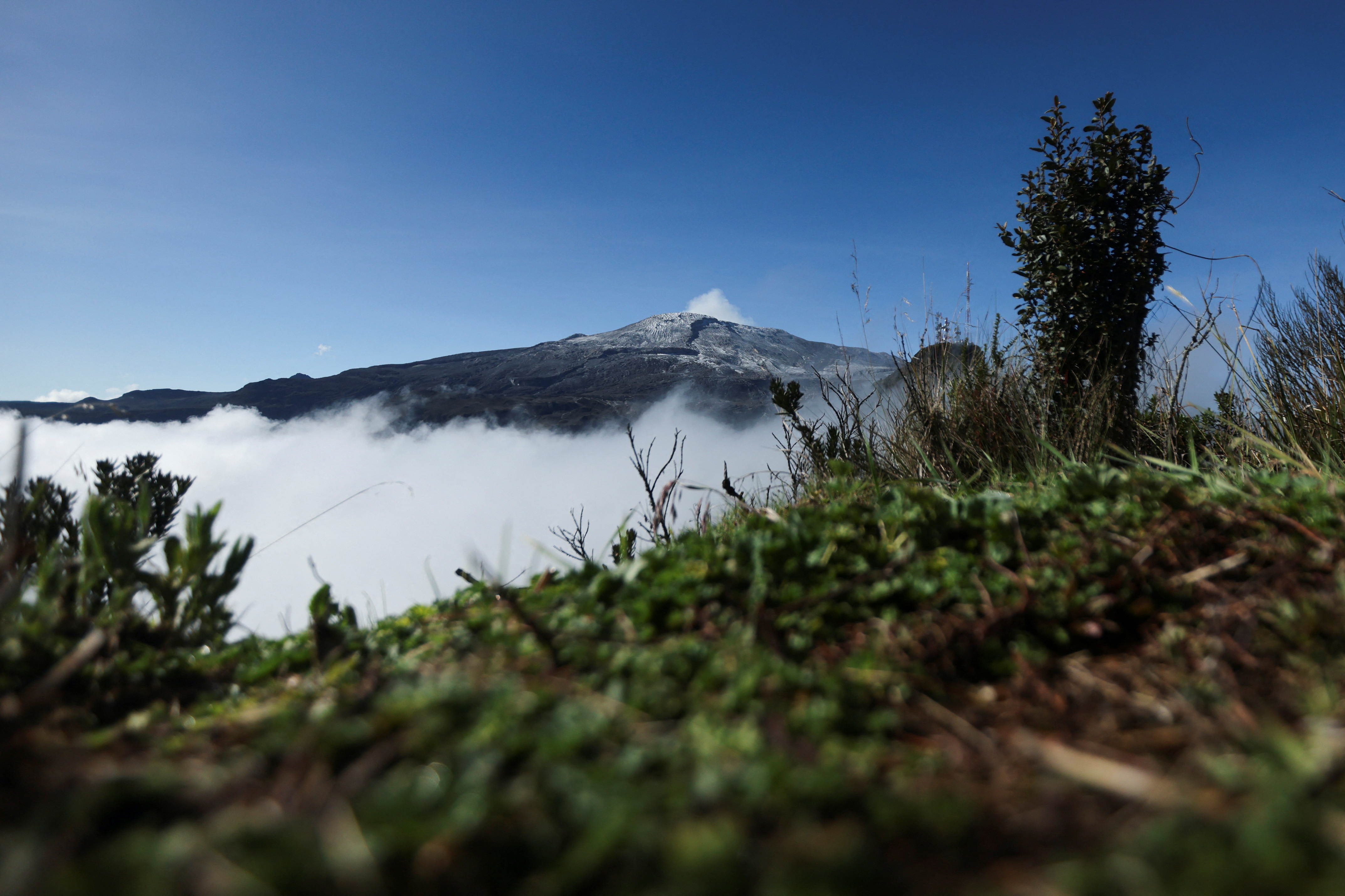 Imagen de archivo del volcán Nevado del Ruiz. REUTERS/Luisa Gonzalez