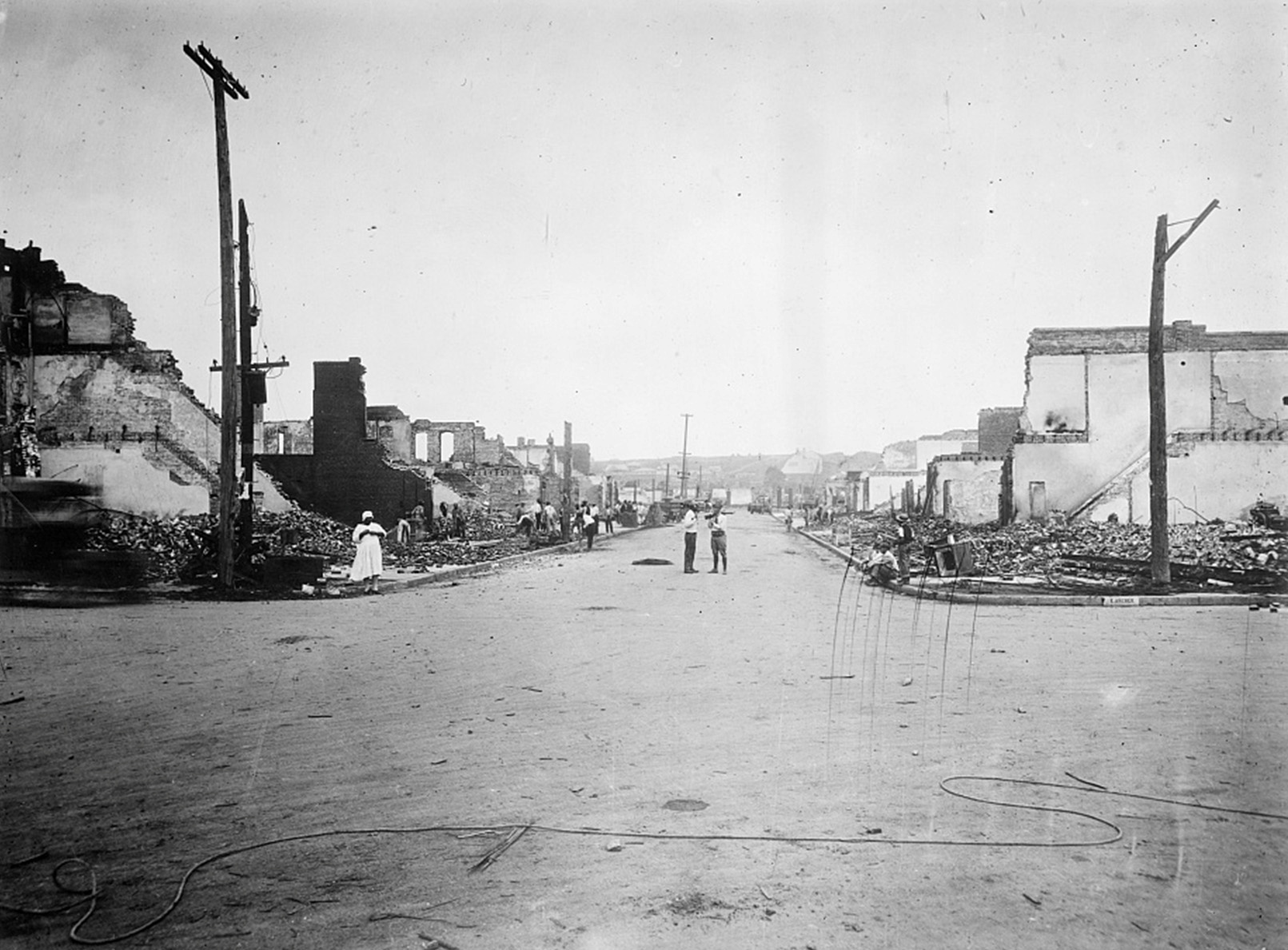 Greenwood tras el paso de una turba blanca 1 de junio de 1921 (American National Red Cross/Library of Congress/Handout via REUTERS)