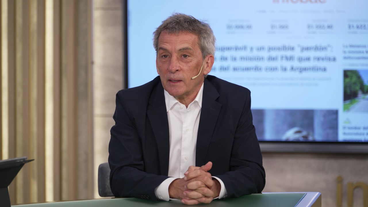 Qué ve el Citibank tras la suba del riesgo país: el "no te creo" del mercado y la metáfora de la venta de terrenos desde el pozo