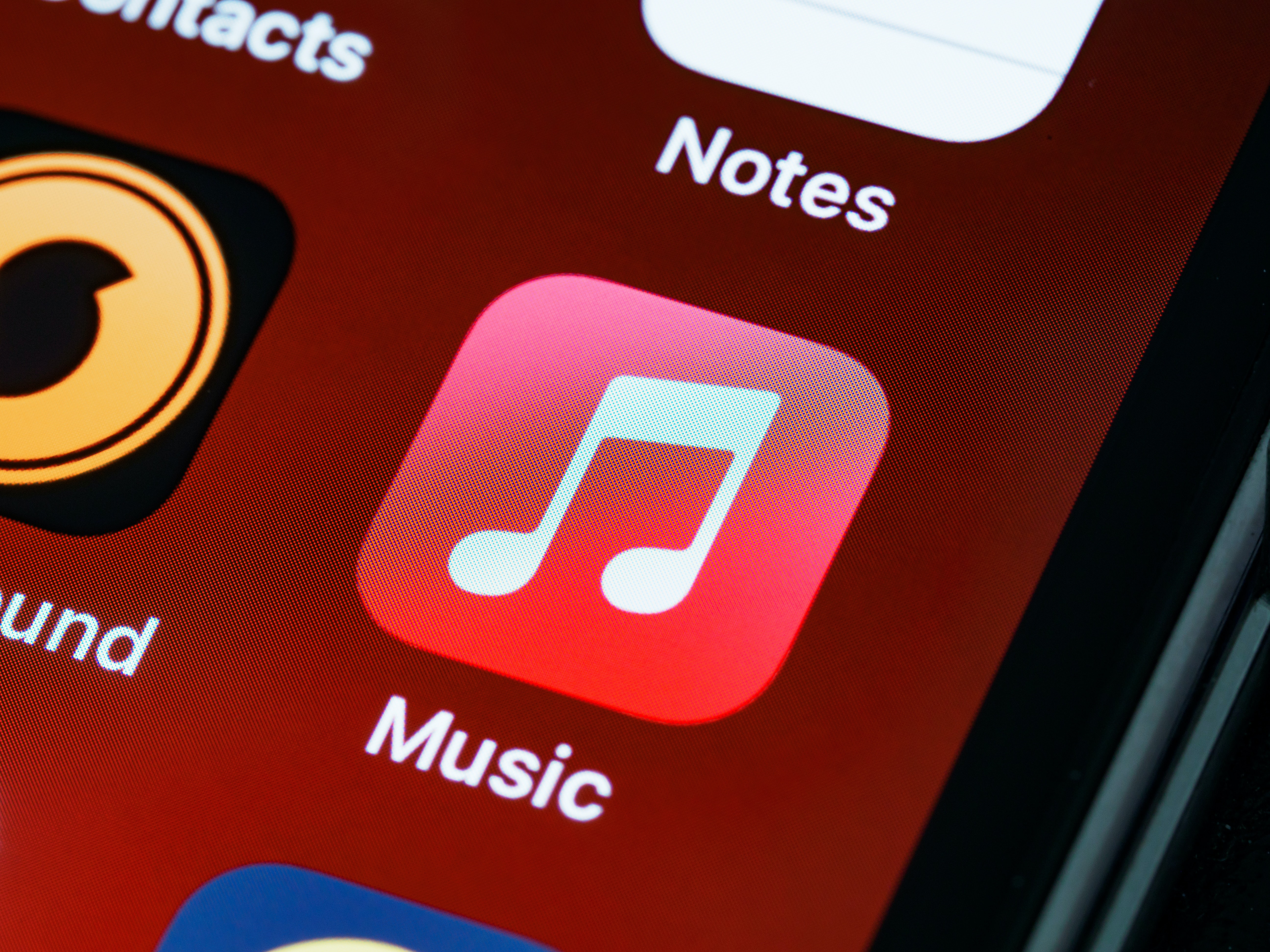 Un error en Apple Music está agregando listas de reproducción de otros usuarios