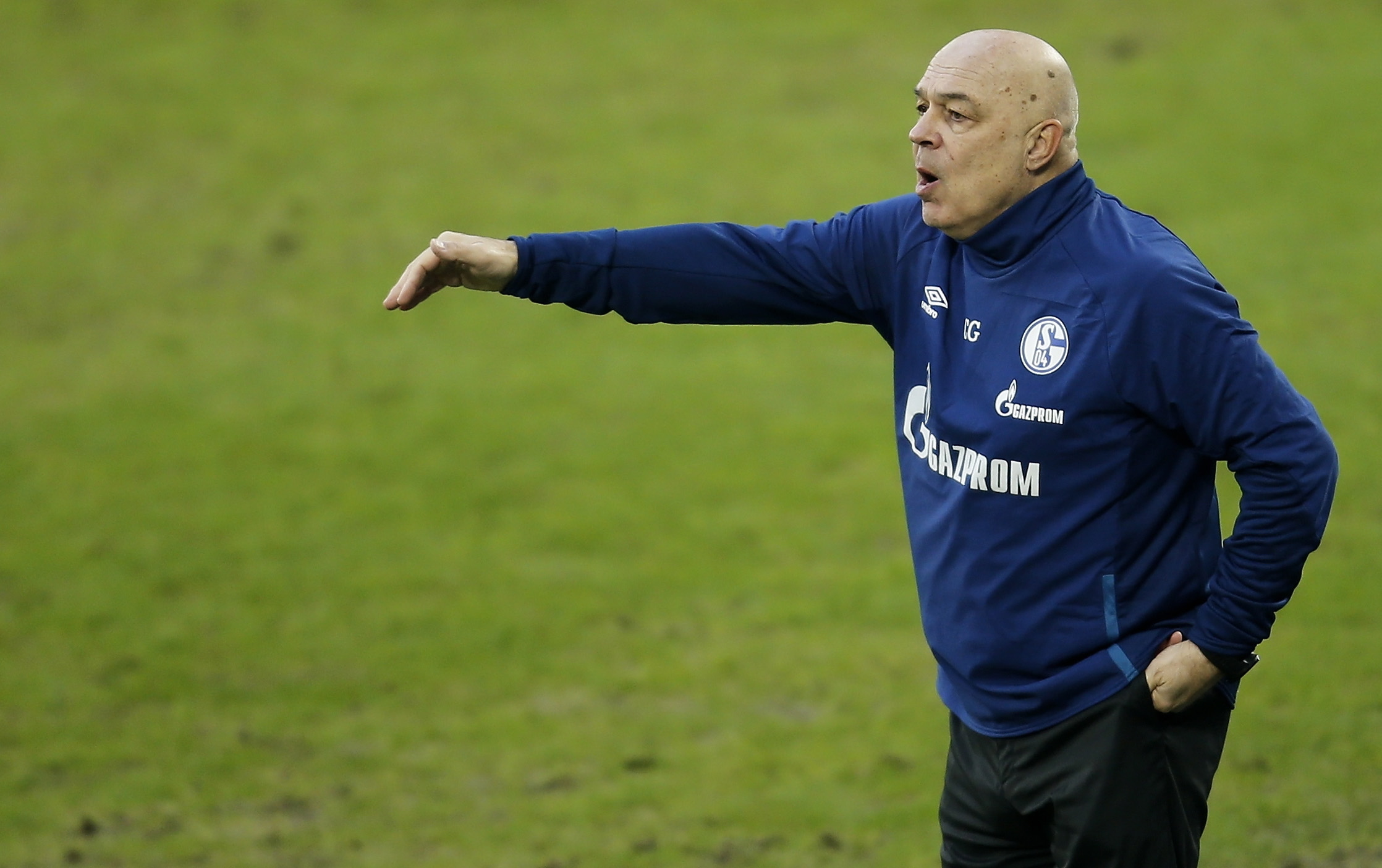 El entrenador del Schalke, Christian Gross EFE/EPA/LEON KUEGELER/Archivo
