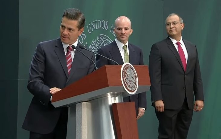 Carlos Treviño, José Antonio González Anaya and Enrique Peña Nieto (Photo: Twitter/@LimonSandy)