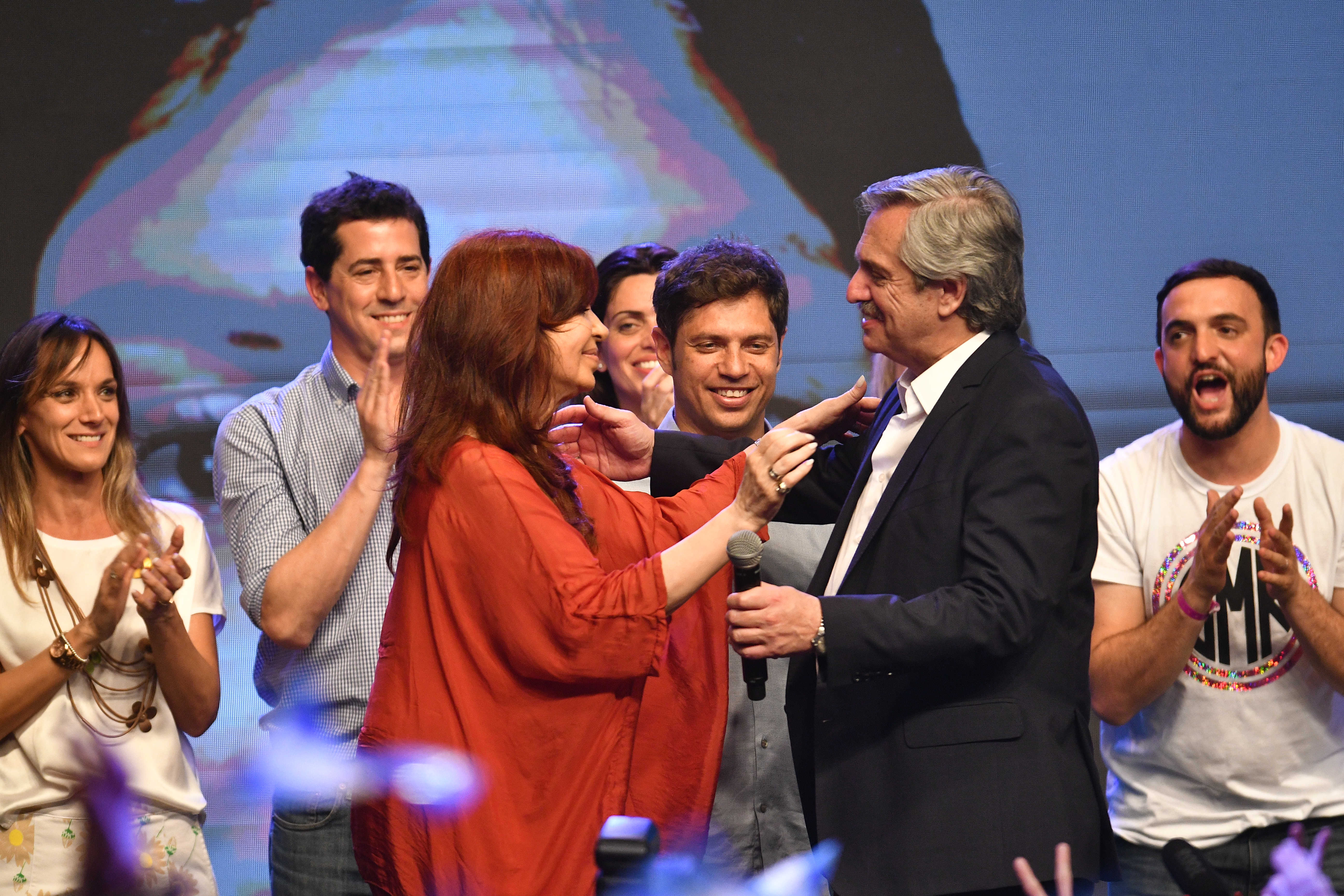 Las PASO dividen cada vez más al Frente de Todos, que espera una reunión entre Alberto Fernández y Cristina Kirchner