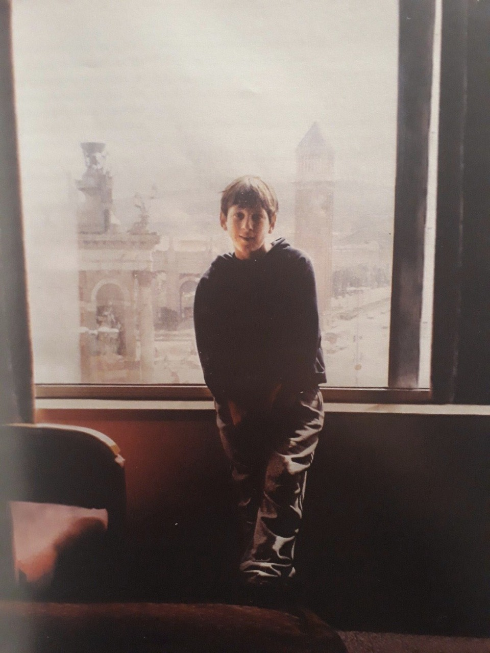 La primera foto de Lionel Messi en Barcelona: fue en una habitación del Hotel Plaza mientras realizaba la prueba en el club