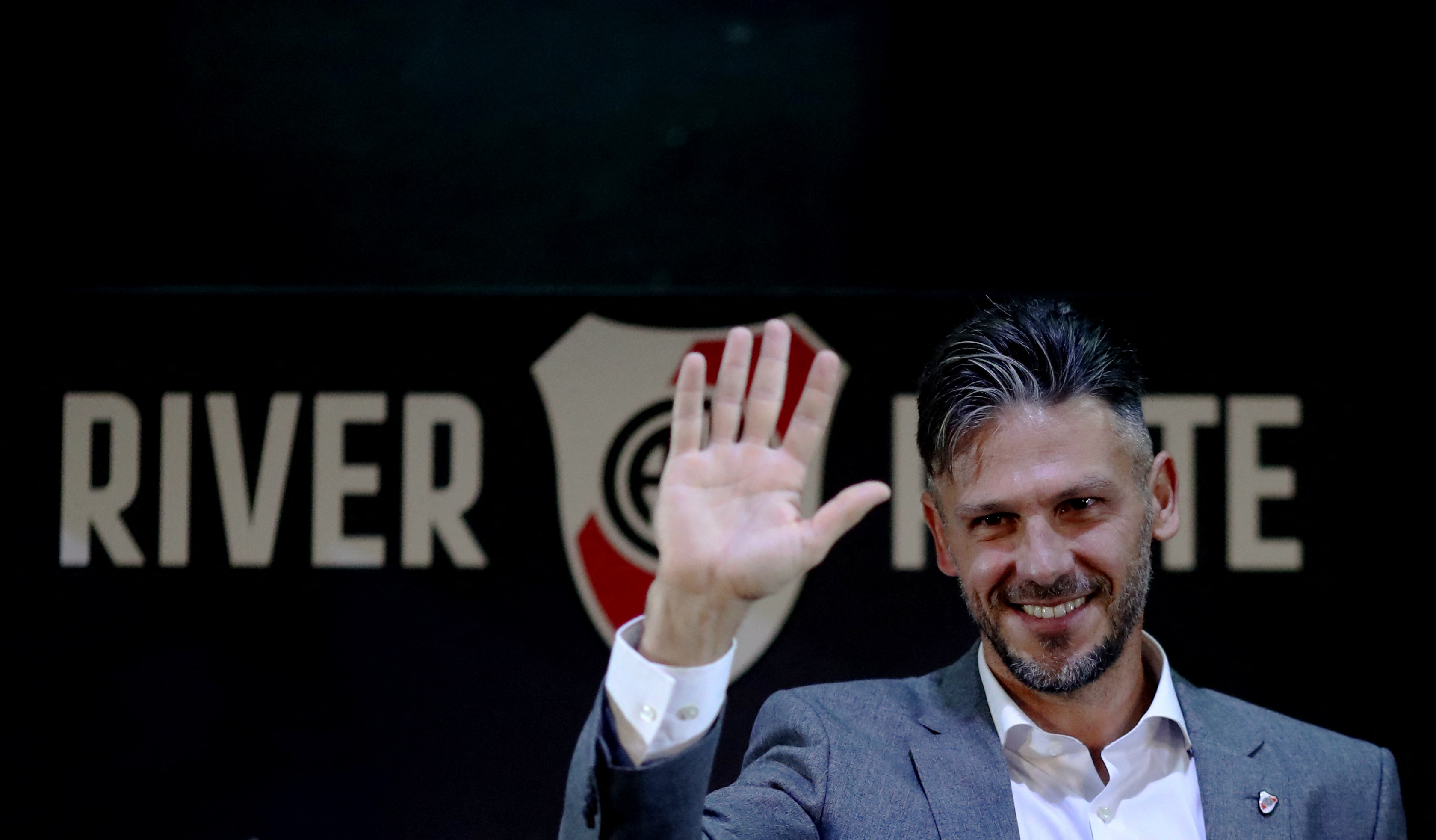 Las perlitas y lo que no se vio de la presentación de Martín Demichelis como nuevo entrenador de River Plate