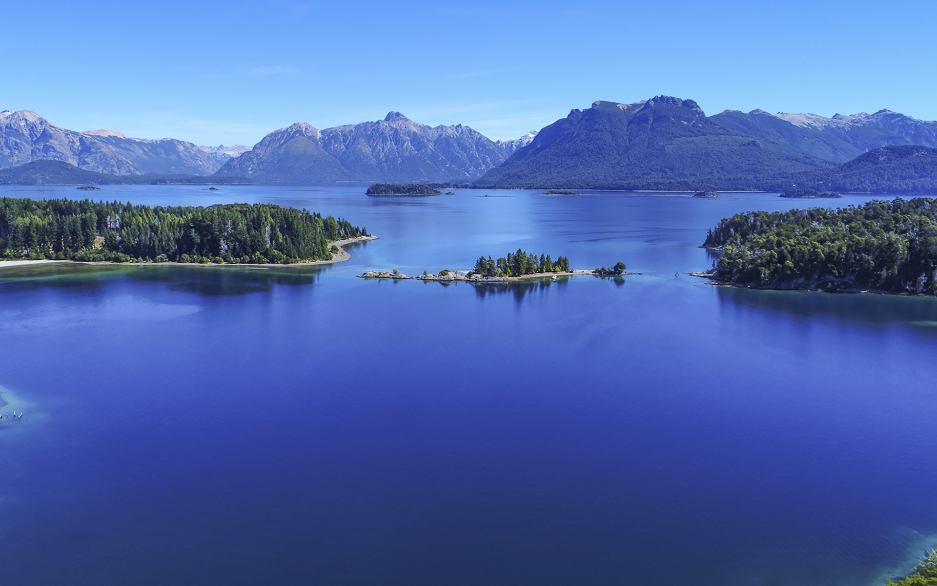 Tragedia en Bariloche: una turista belga murió en el Lago Nahuel Huapi e investigan las causas del deceso 