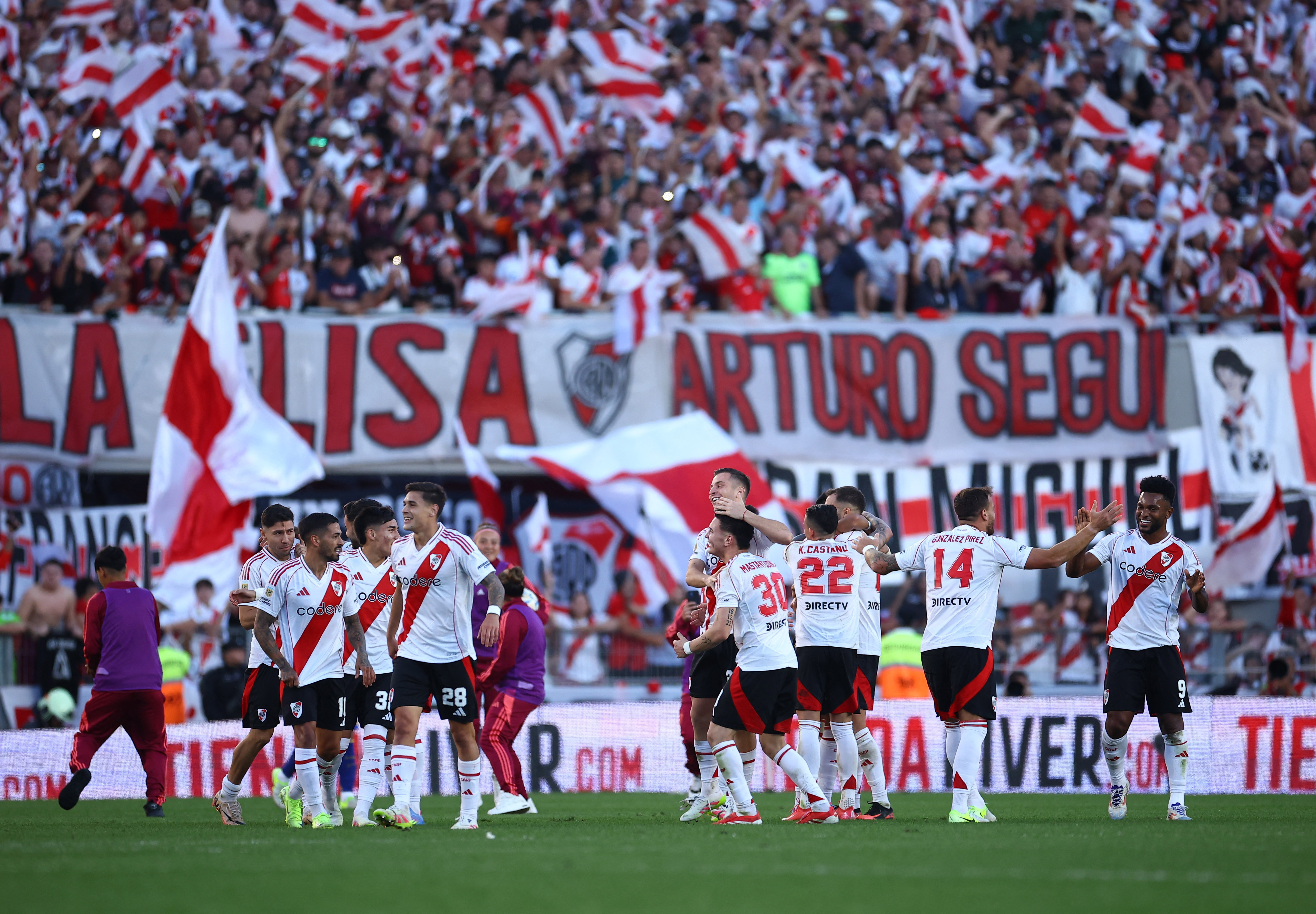 Los detalles del operativo de seguridad para el Supercl&aacute;sico: la decisi&oacute;n con el micro de Boca y qu&eacute; pasar&aacute; con la barra de River