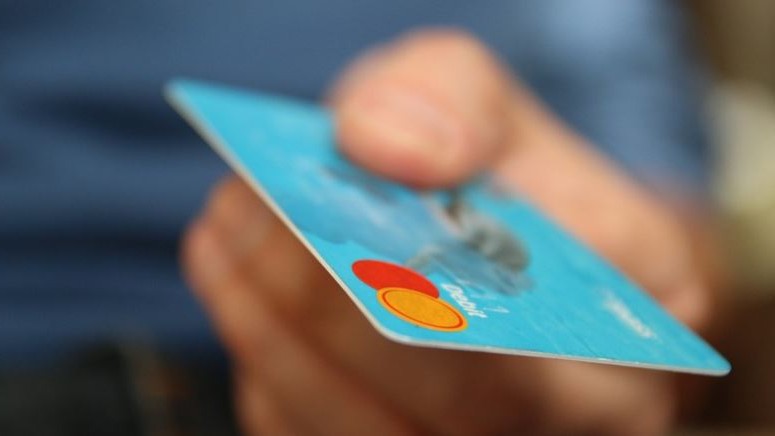 Bajará tasa de interés en tarjetas de crédito. (Foto: Pixabay)