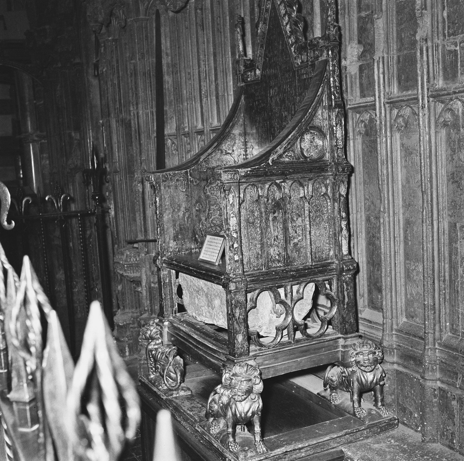 La Silla de la Coronación en 1963 (Evening Standard/Hulton Archive/Getty Images)