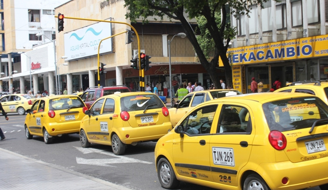 Taxistas en Cúcuta denuncian extorsiones de militares venezolanos 