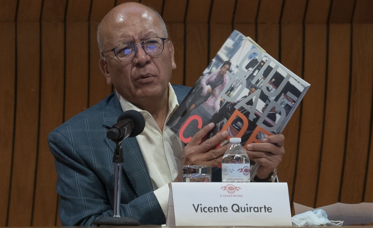El poeta Vicente Quirarte.