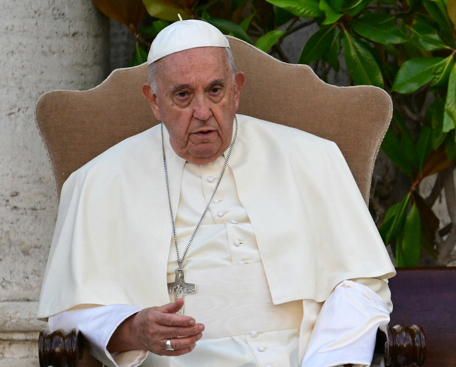 Monjas rebeldes acusan de usurpador al papa Francisco